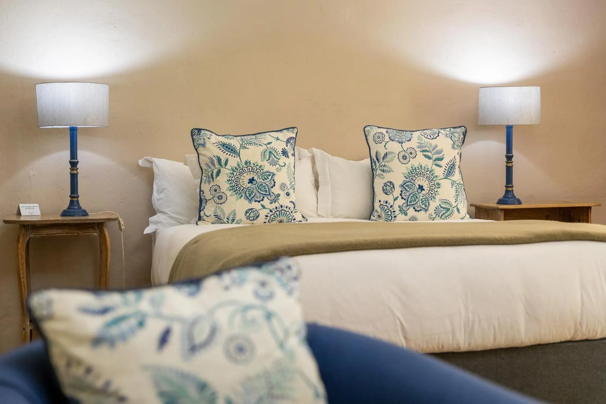 Bedroom, Bed in Halliwell Country Inn