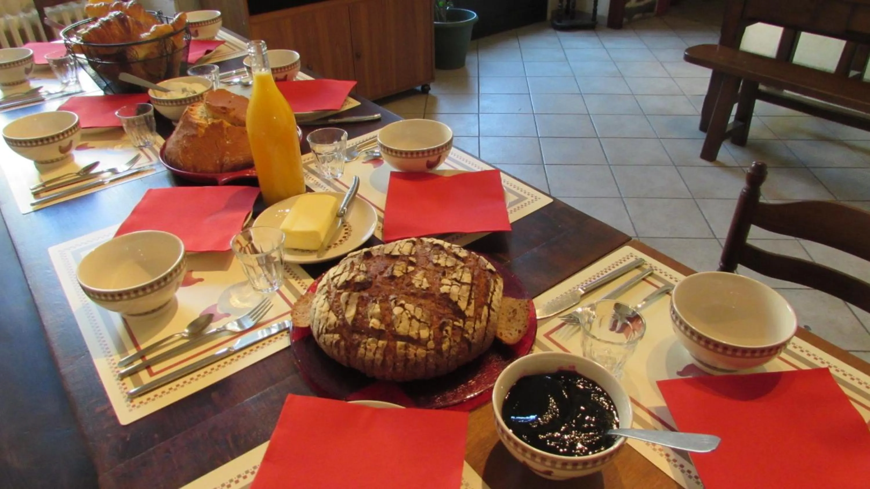 Shower in Auberge Les Volcans
