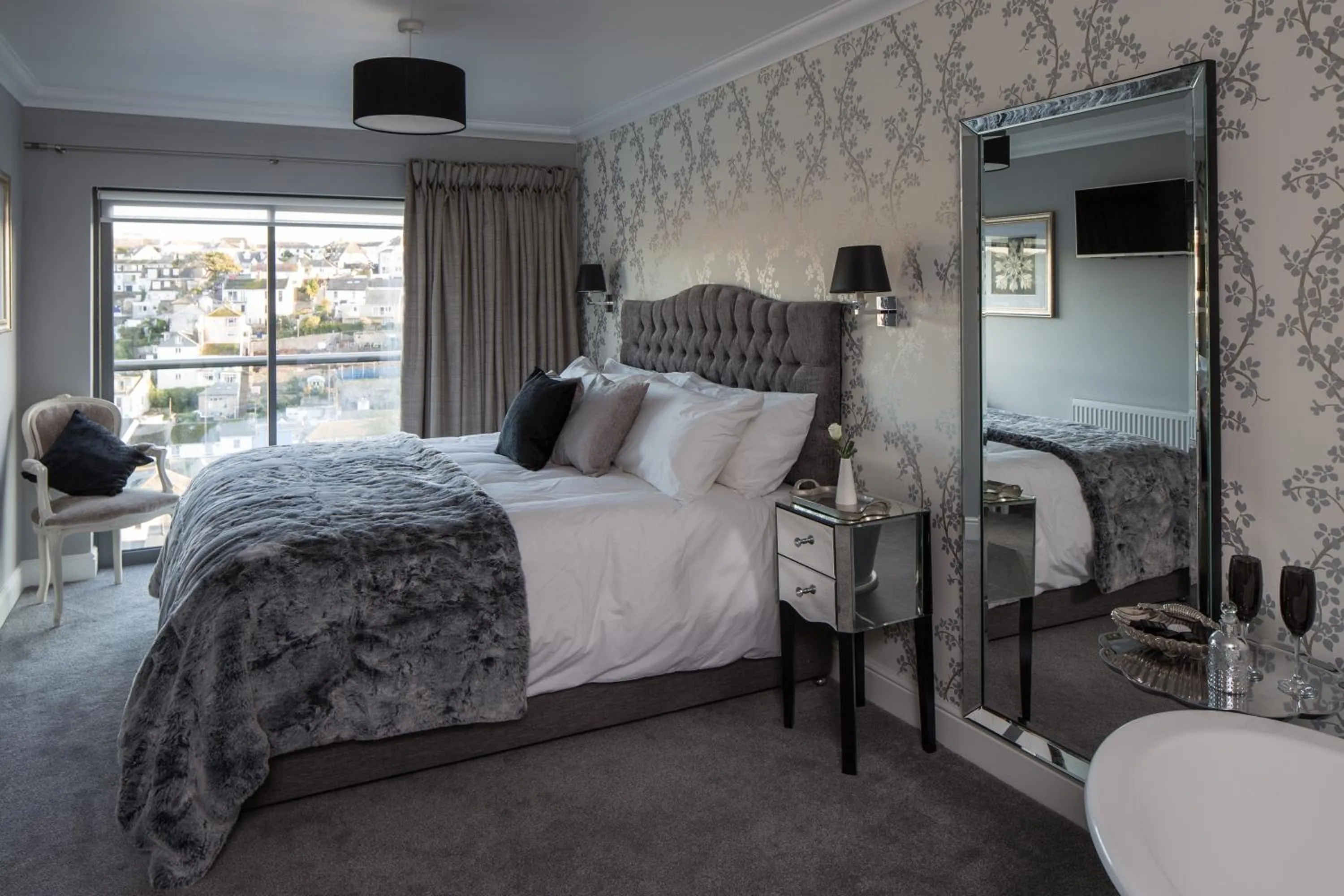 Balcony/Terrace, Bed in Driftwood B&B