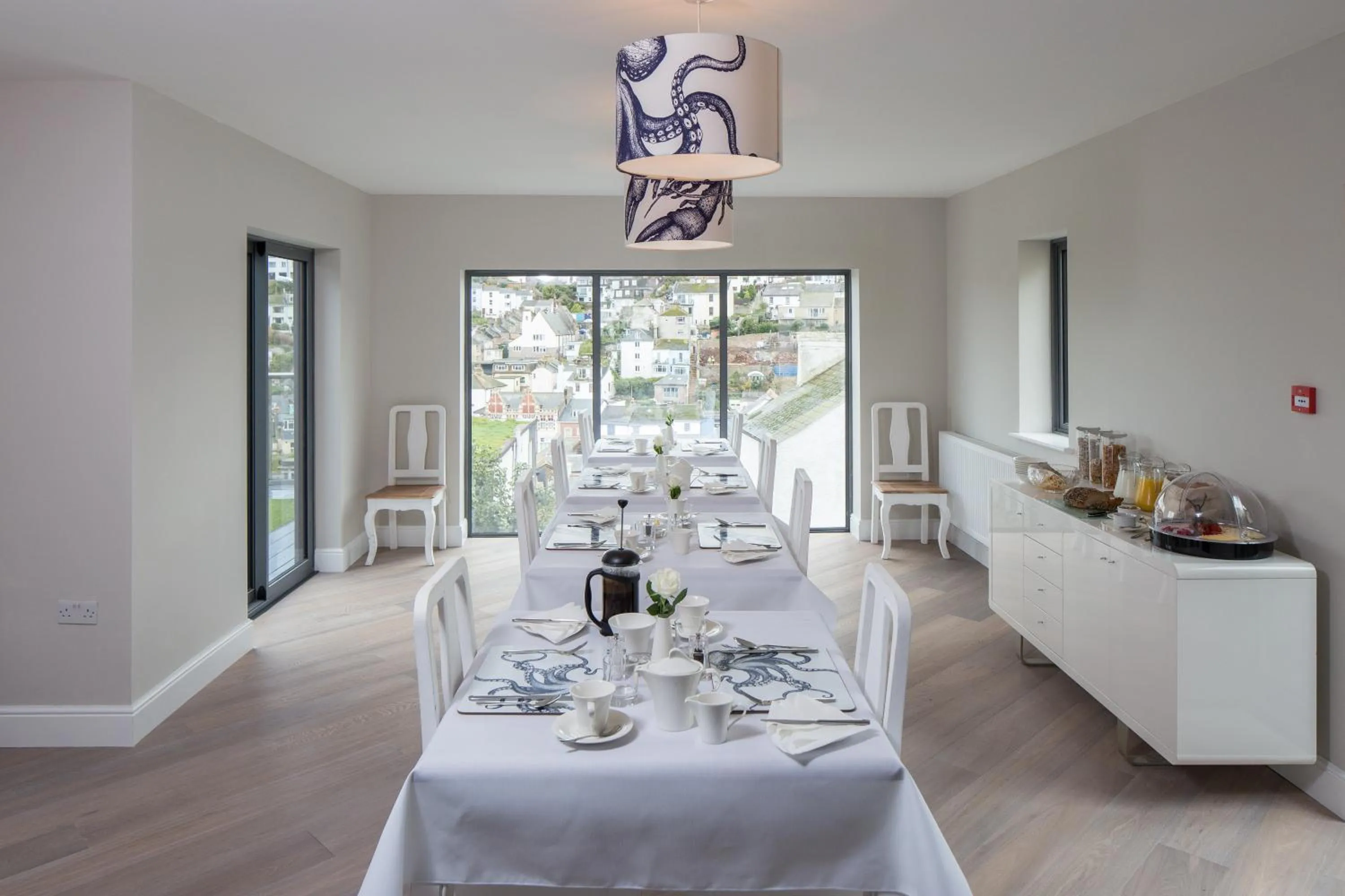 Dining area in Driftwood B&B