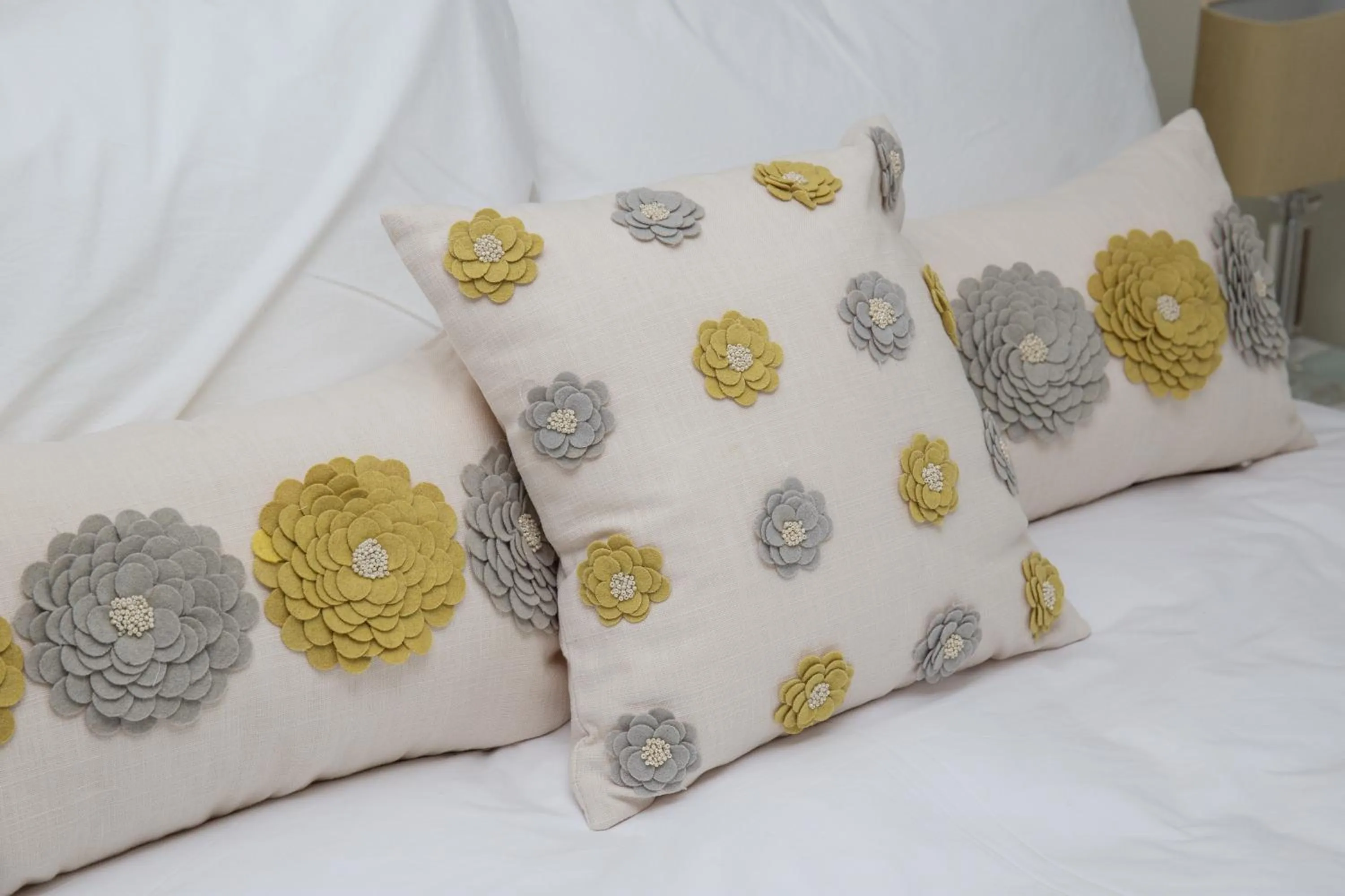 Decorative detail, Bed in Driftwood B&B