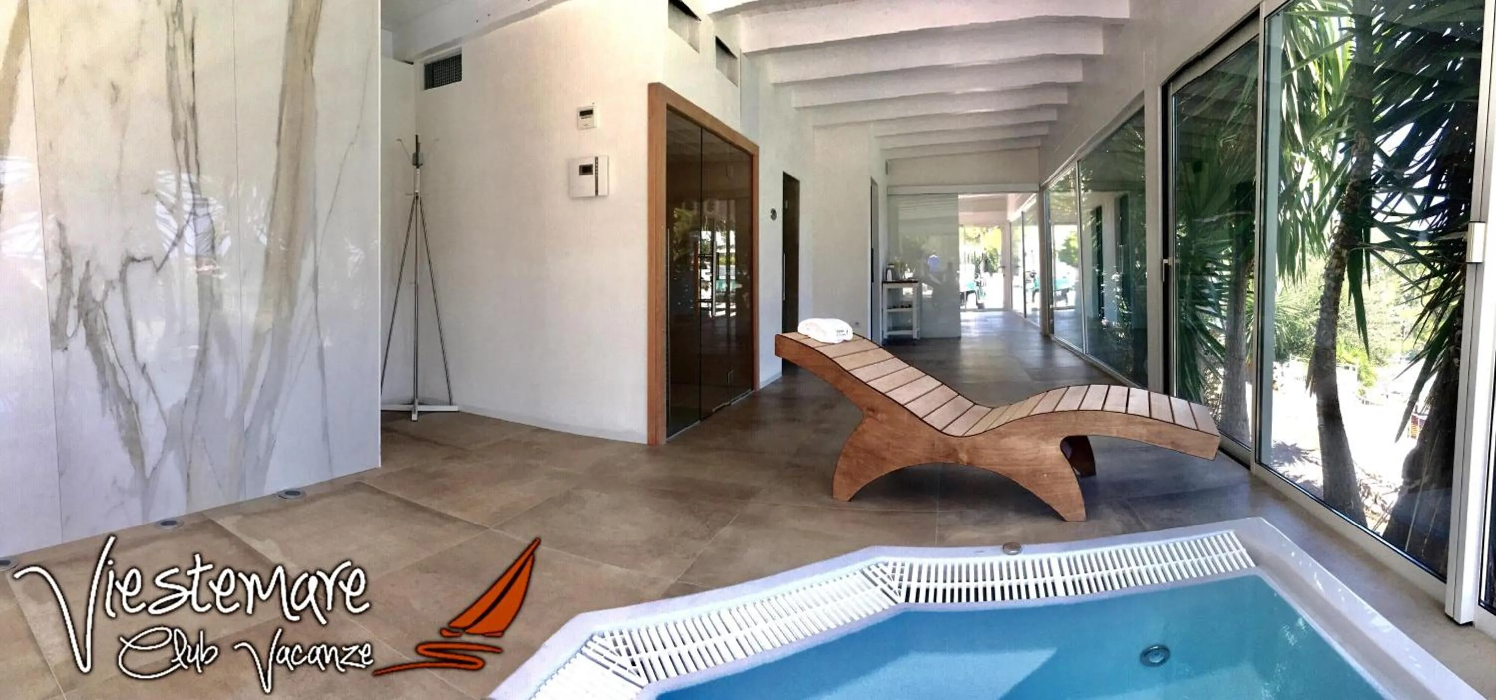 Hot Tub in Viestemare Resort & SPA