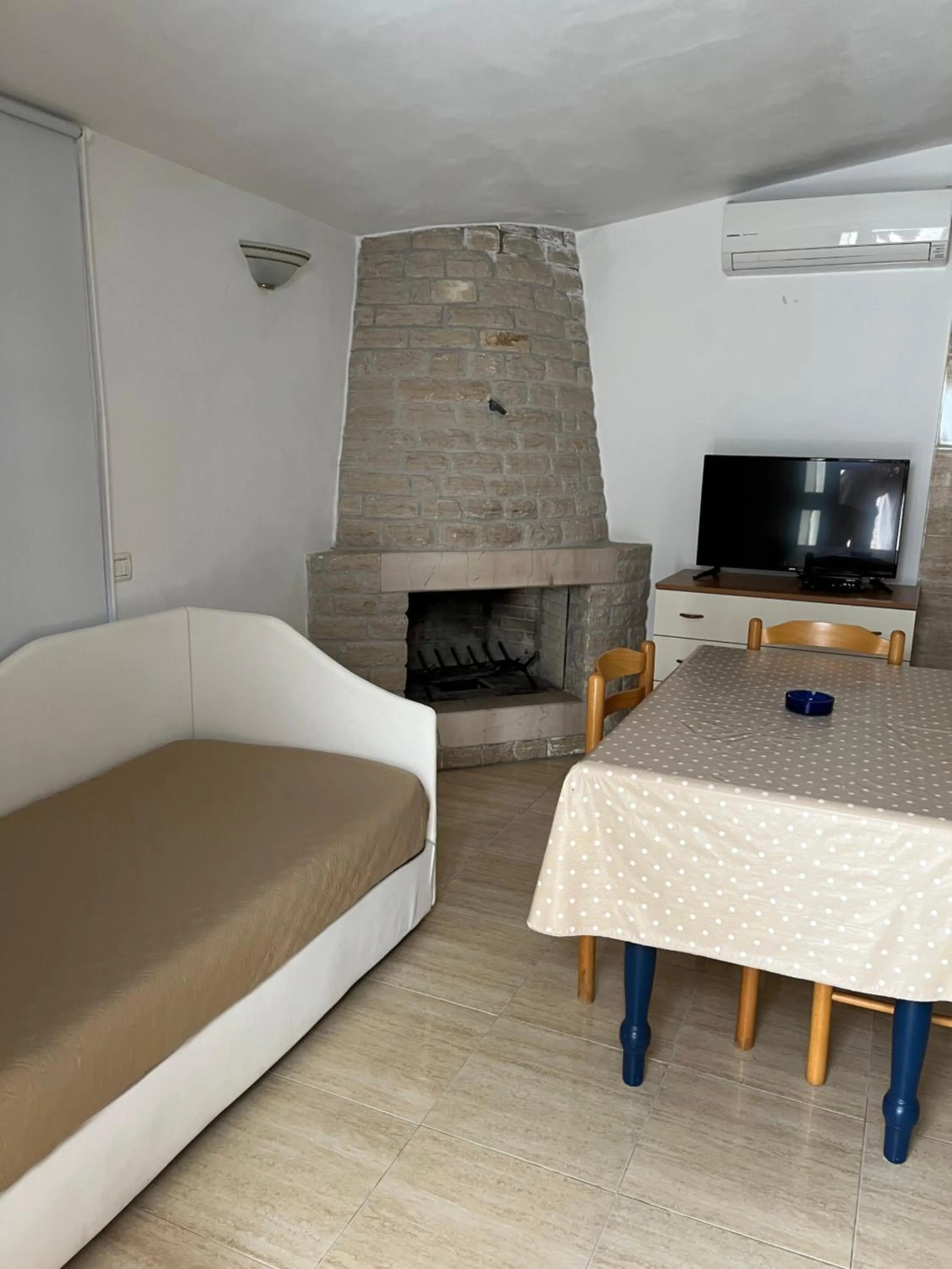 Living room, Bed in Viestemare Resort & SPA