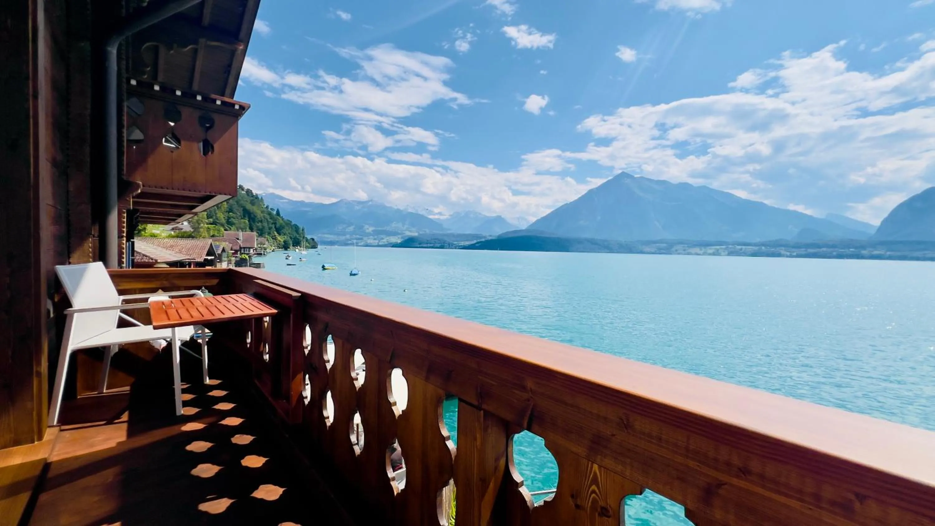 View (from property/room) in Boutique Hotel Niesenblick - direkt am Thunersee gelegen mit SELF CHECK IN & digitaler Rezeption