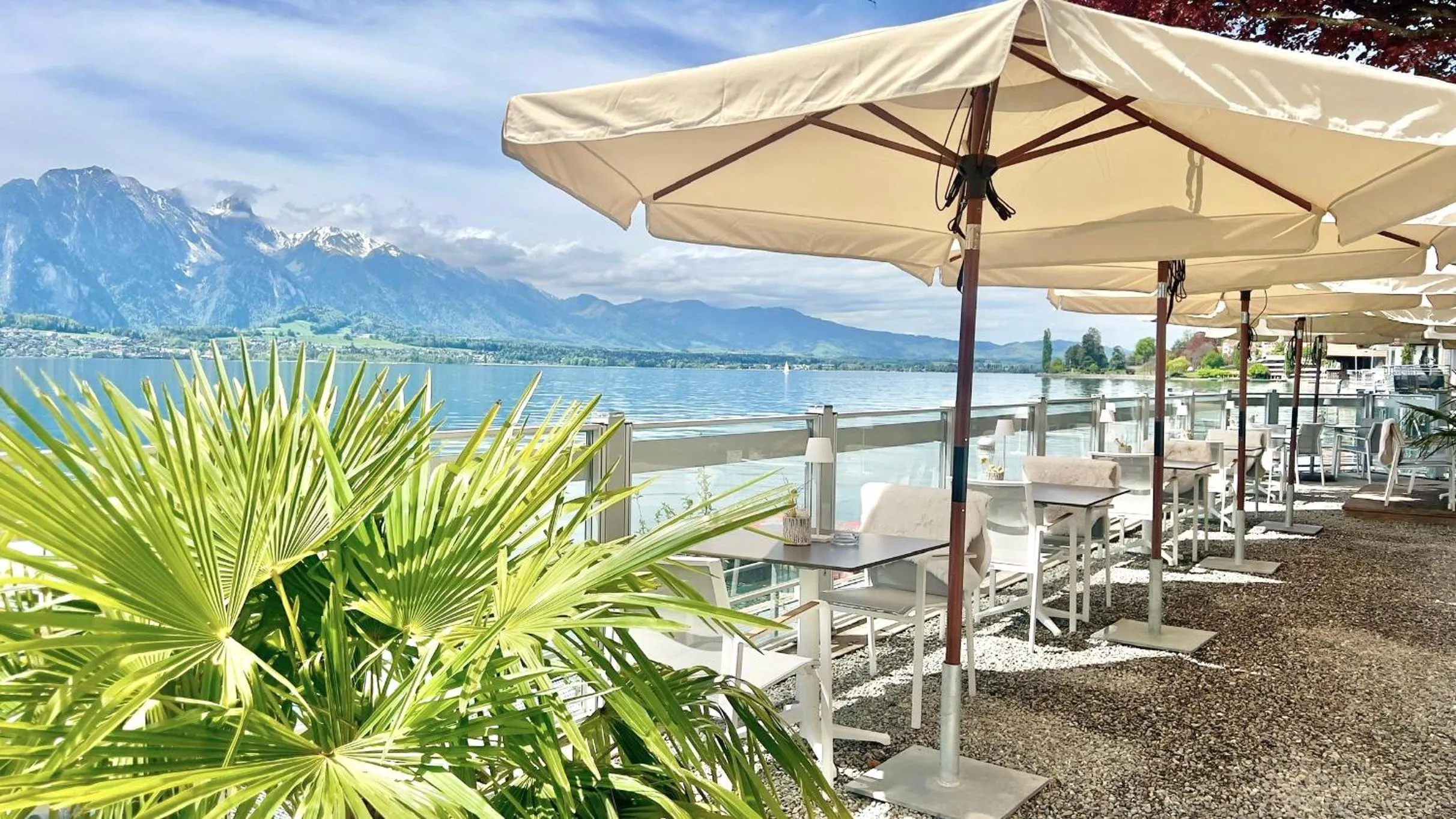 Balcony/Terrace in Boutique Hotel Niesenblick - direkt am Thunersee gelegen mit SELF CHECK IN & digitaler Rezeption