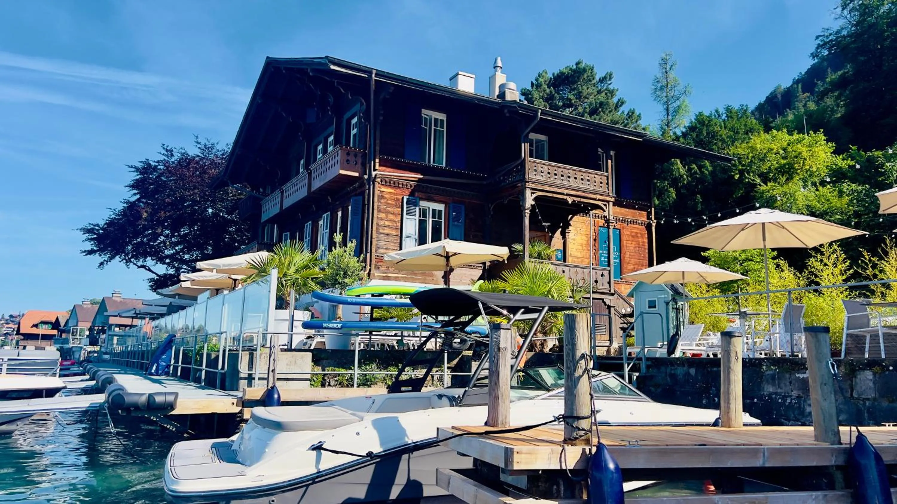 View (from property/room) in Boutique Hotel Niesenblick - direkt am Thunersee gelegen mit SELF CHECK IN & digitaler Rezeption