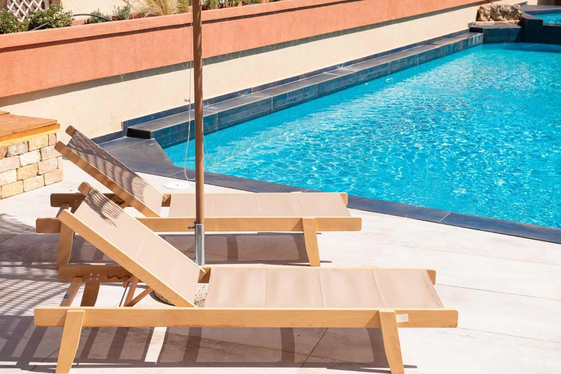 Castaway Suites - Studios Christos