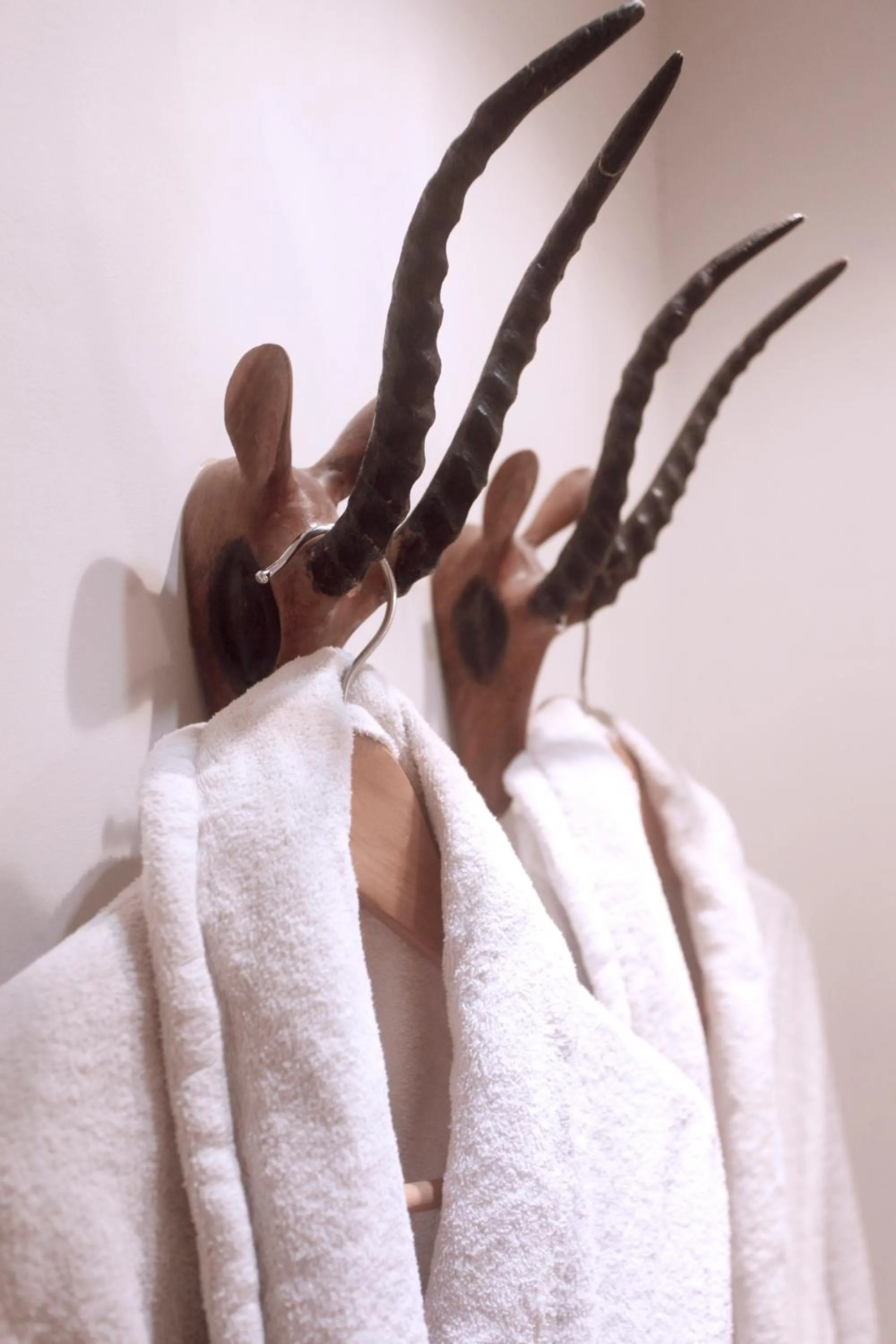 Decorative detail in Cozy Canal Studio