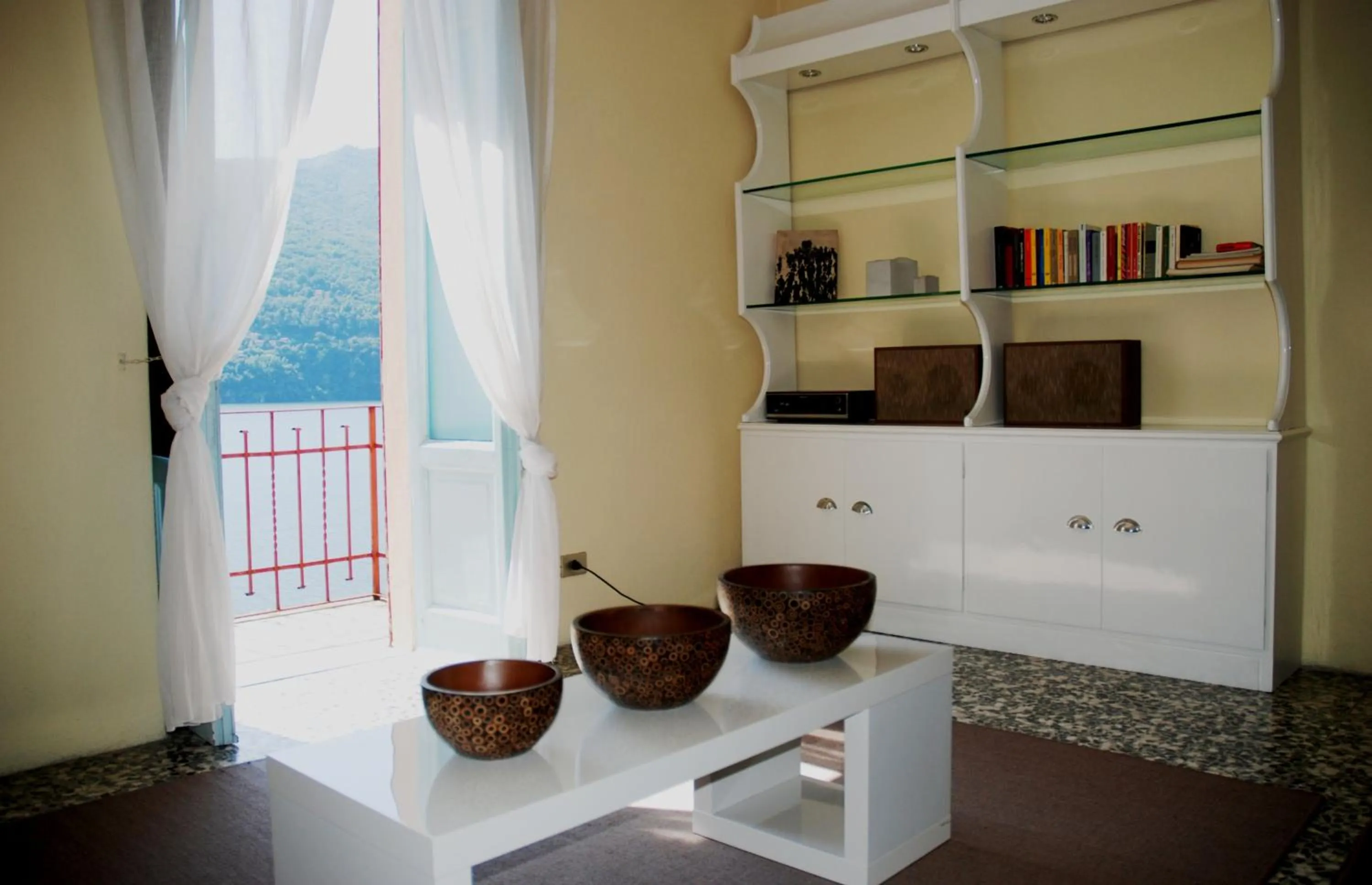 Decorative detail in Villa Albonico