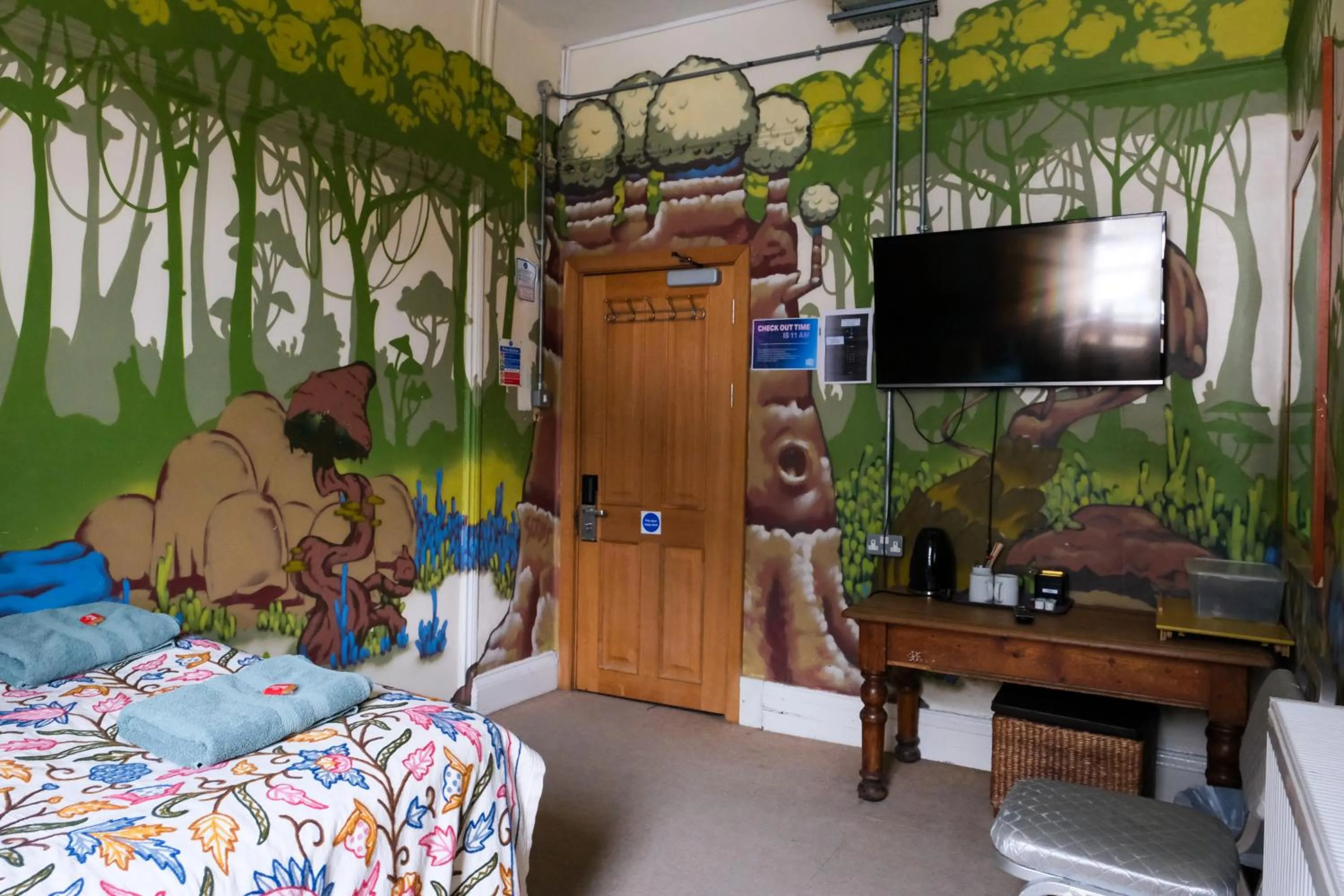 Bed in The Full Moon Backpackers