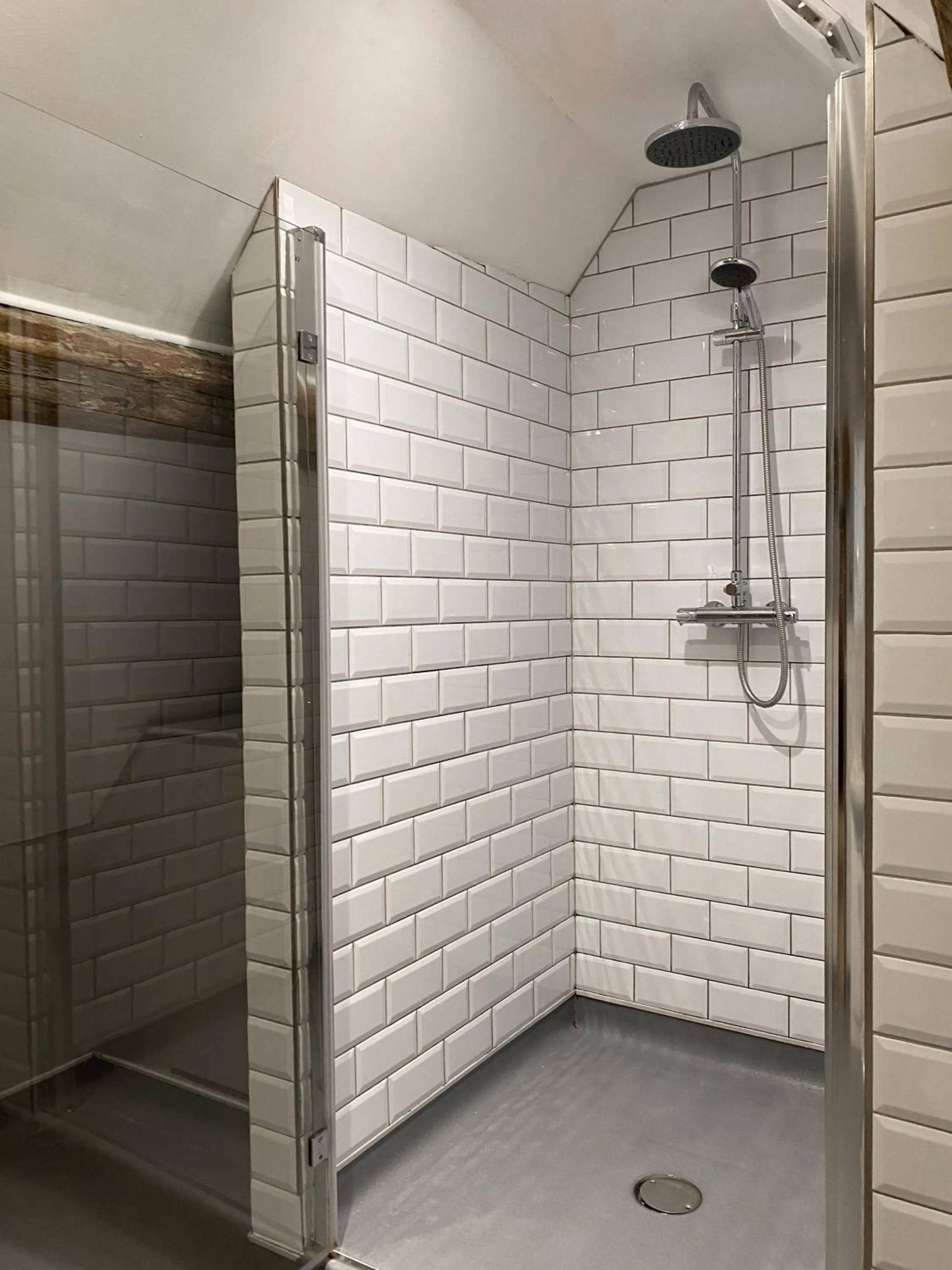 The Full Moon Backpackers