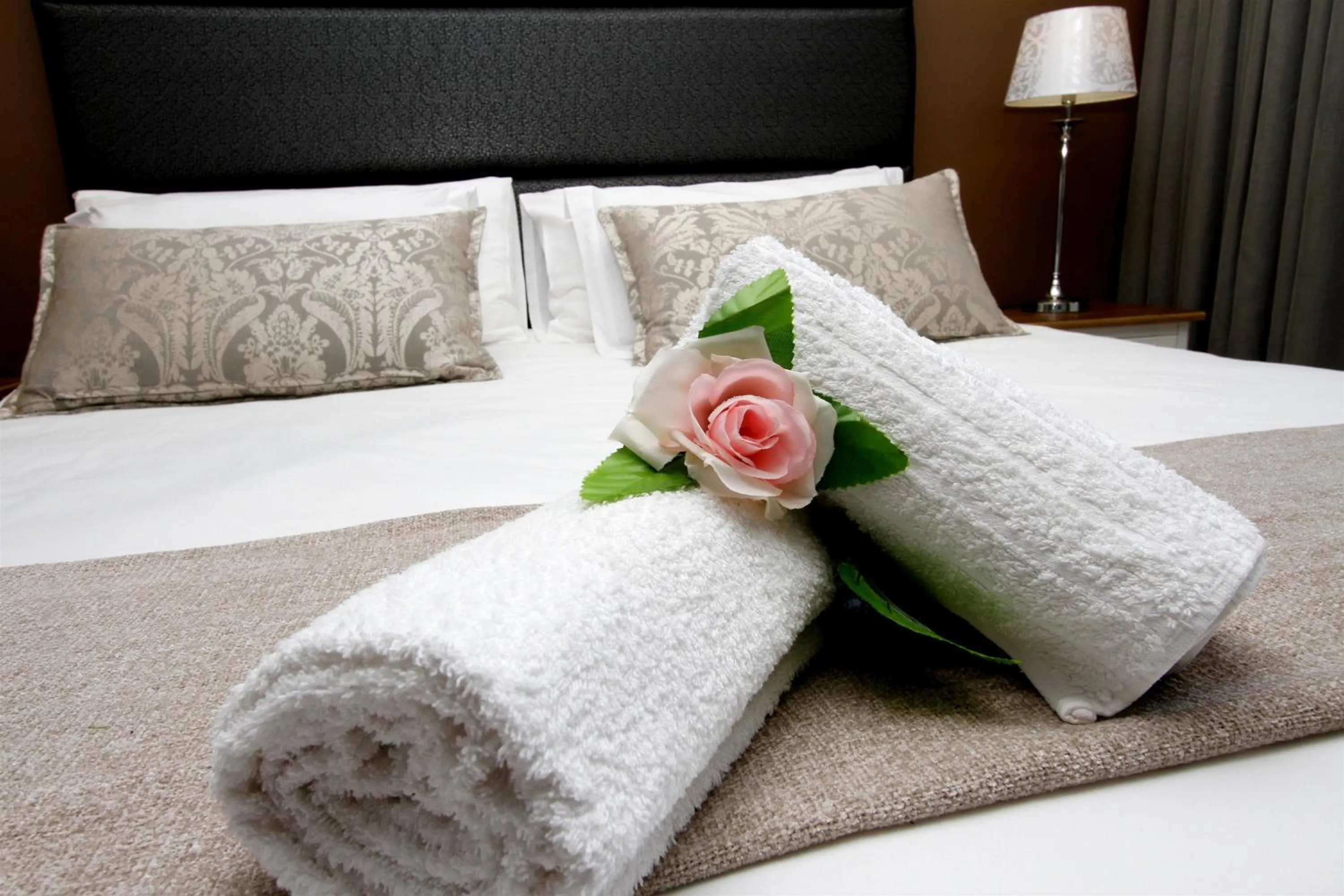 Decorative detail, Bed in Casa Ridge Self-catering