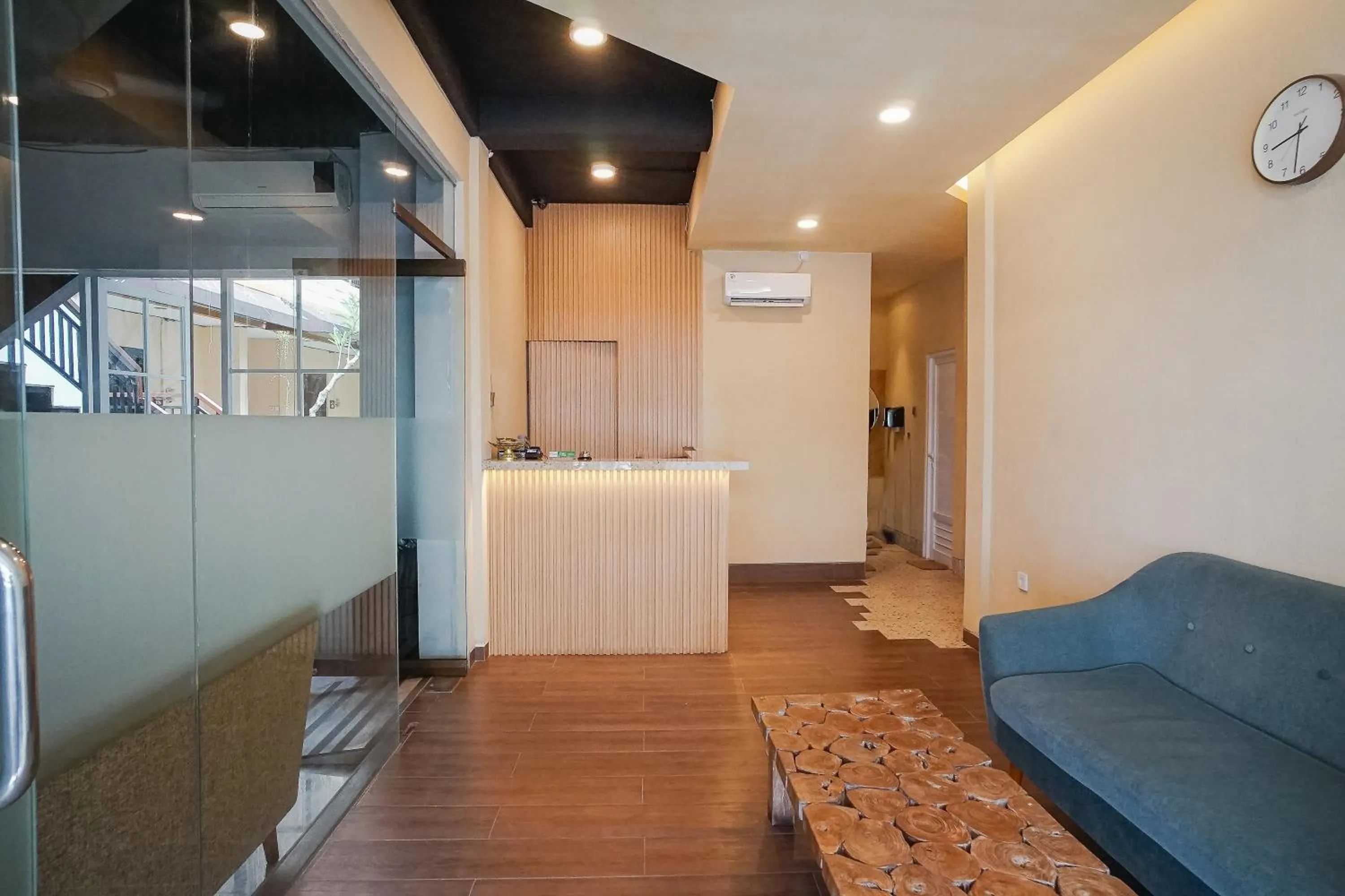 Lobby or reception in Dee Mansion