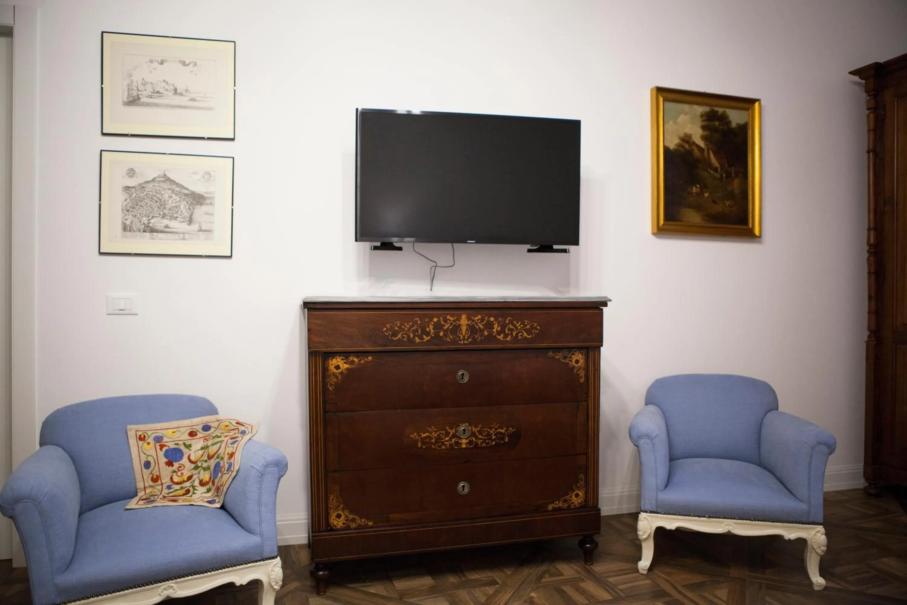 Photo of the whole room in Demetra Rooms