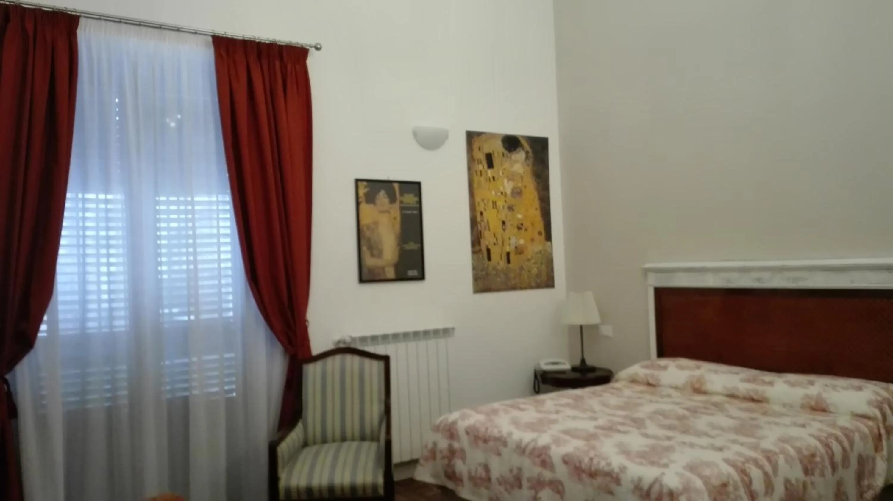 Photo of the whole room, Bed in Demetra Rooms