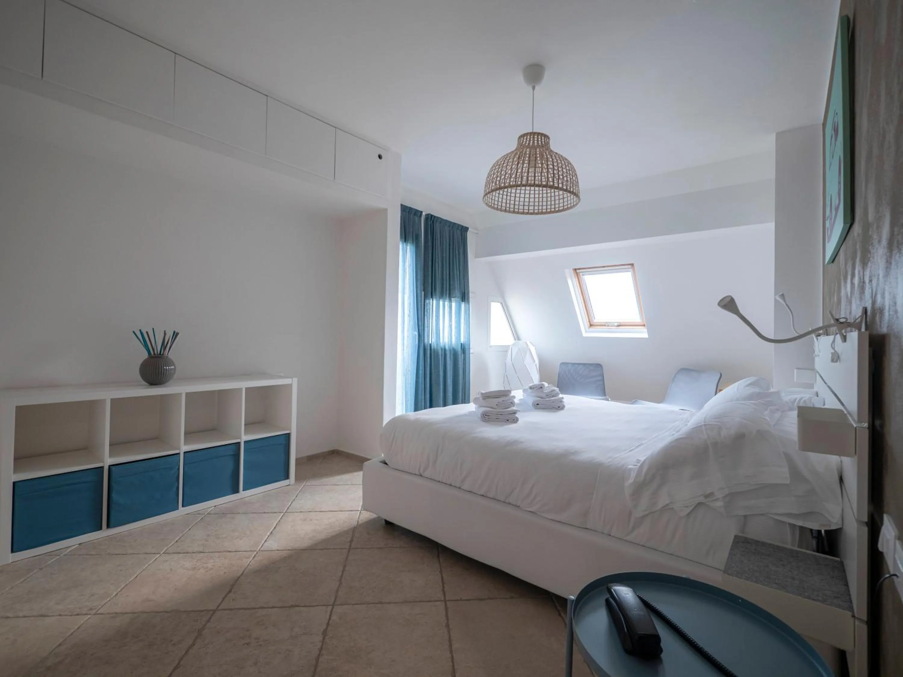 Photo of the whole room, Bed in Hotel Jolly Roger