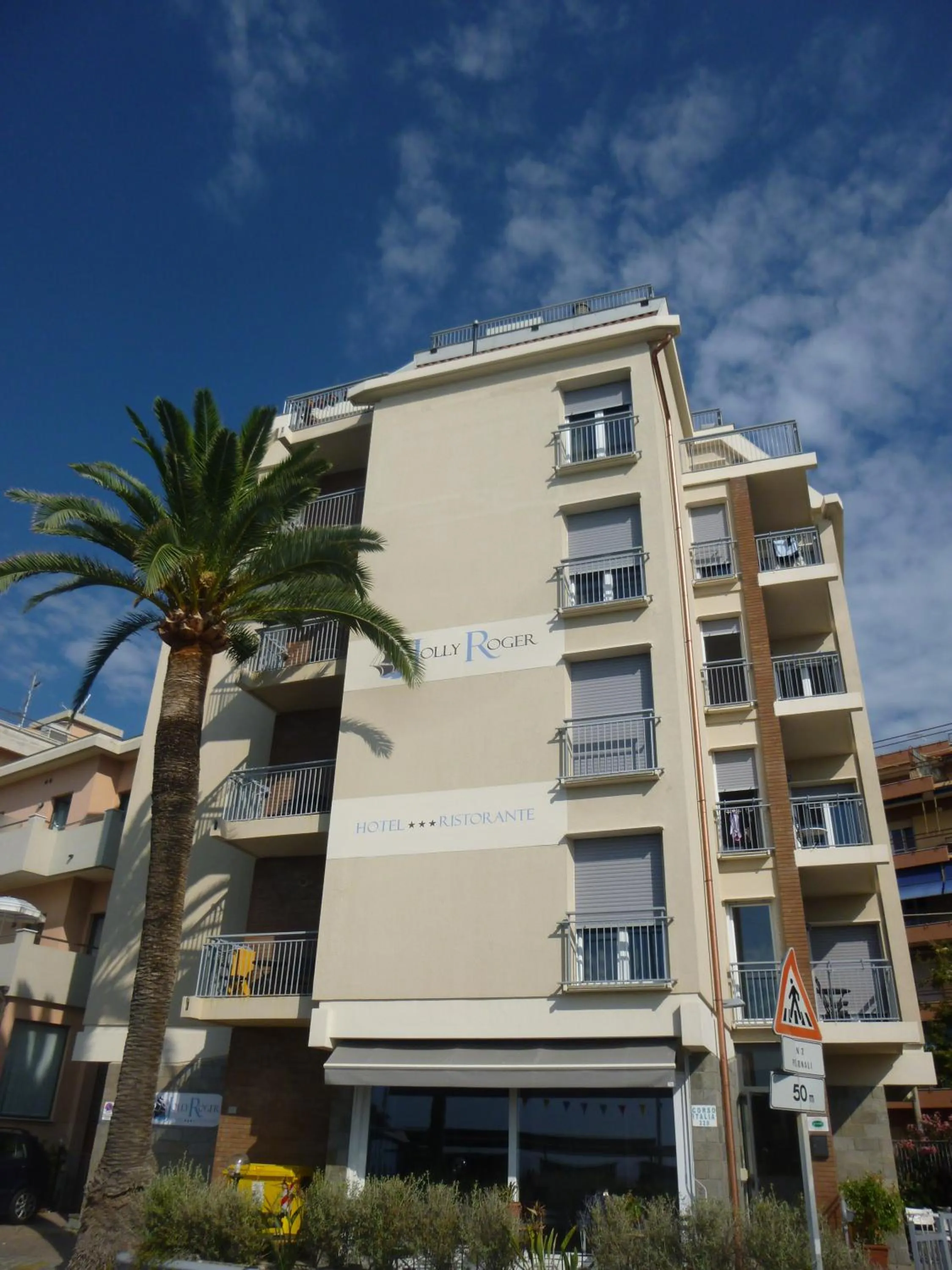 Property building in Hotel Jolly Roger