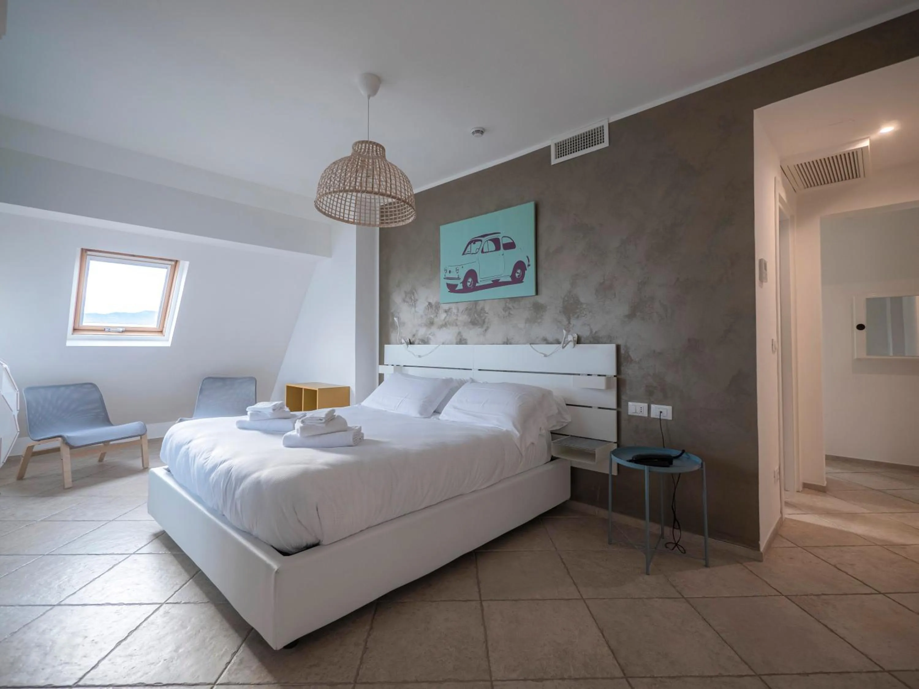 Photo of the whole room, Bed in Hotel Jolly Roger