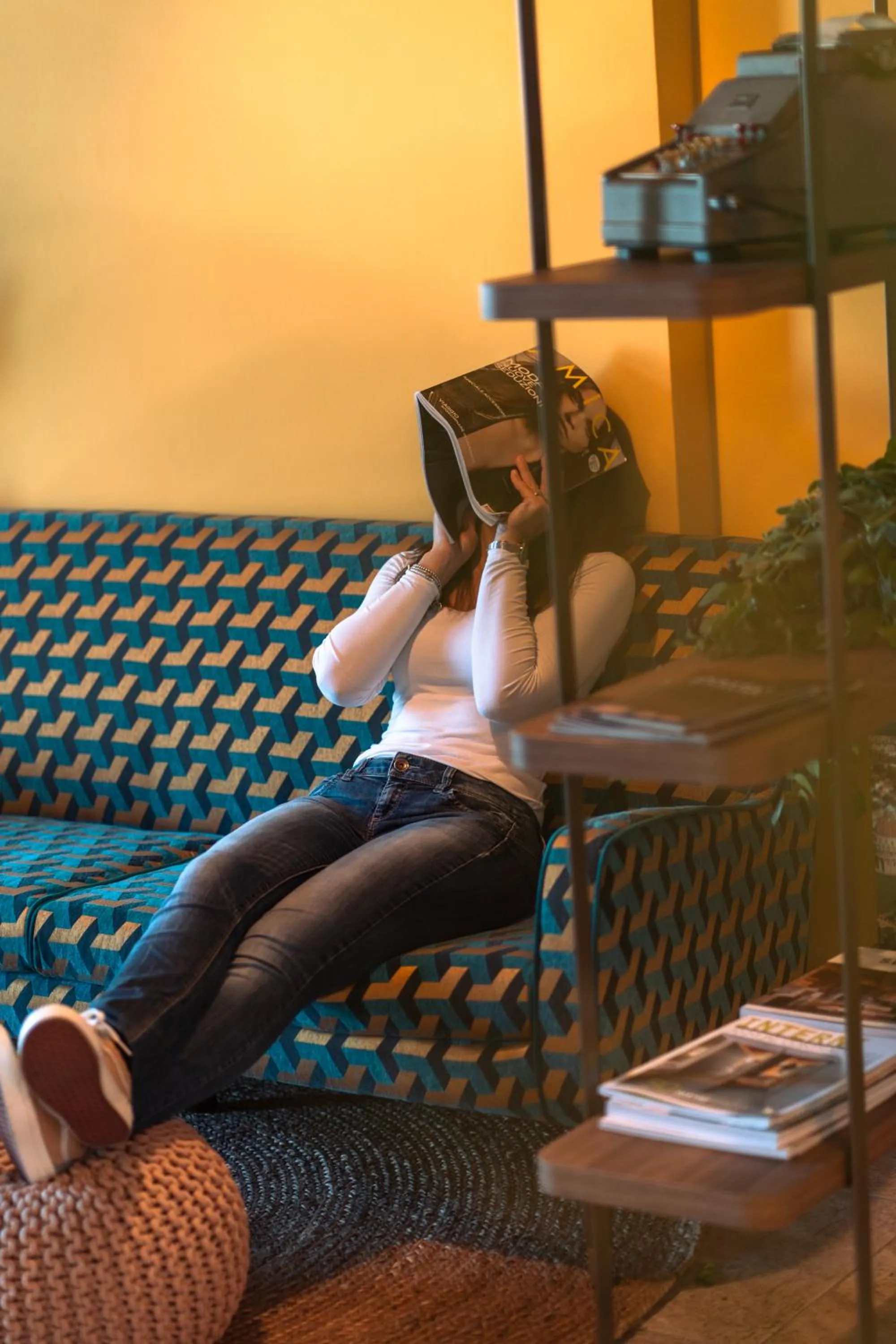 Seating area in Hotel Jolly Roger