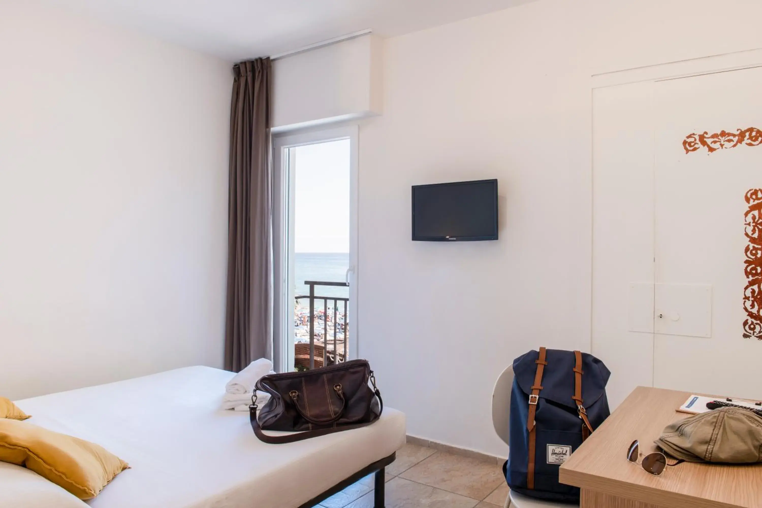 Standard Double Room in Hotel Jolly Roger Standard Double Room in Hotel Jolly Roger