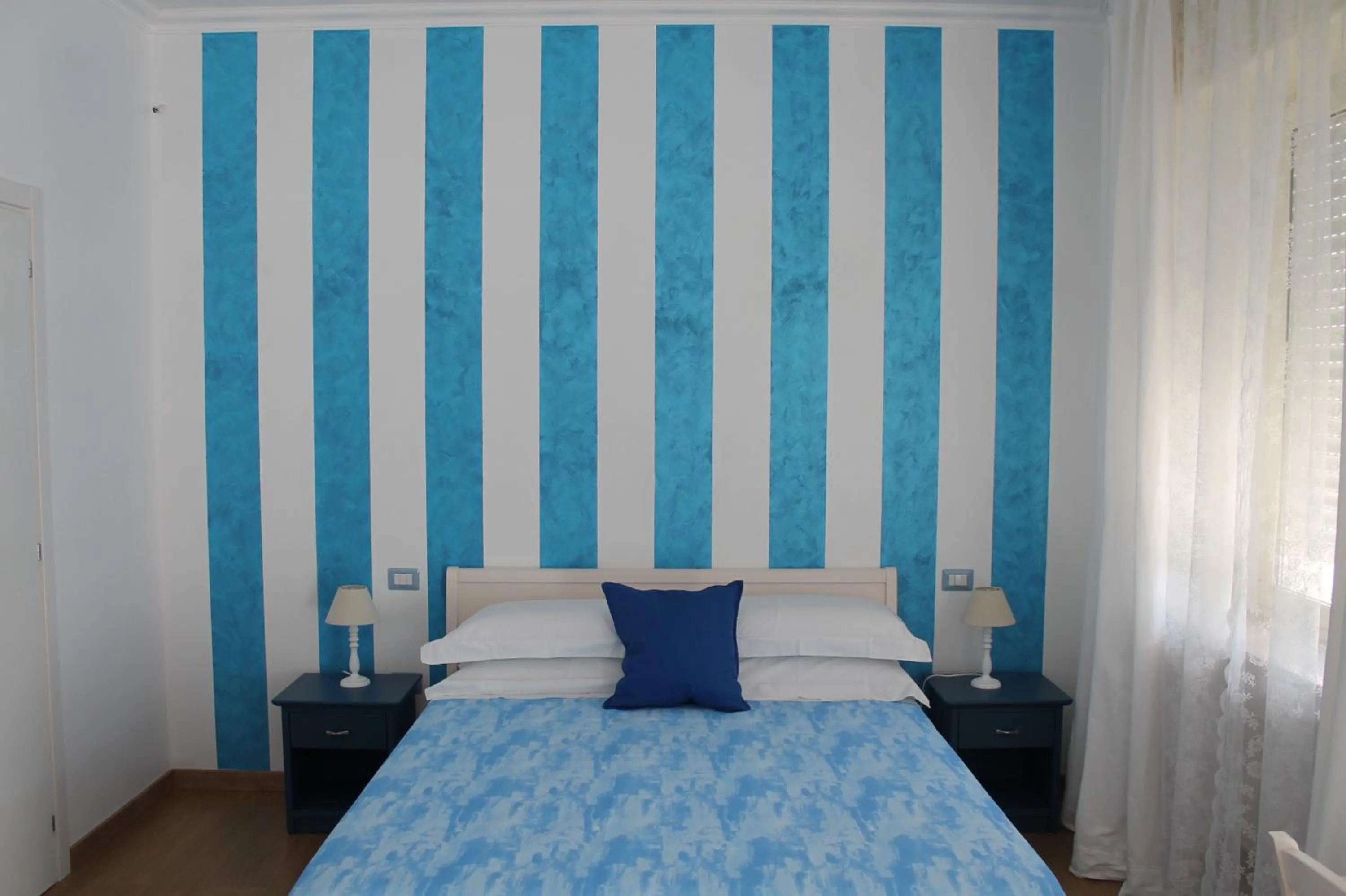 Bed in B&B Una Rotonda sul mare