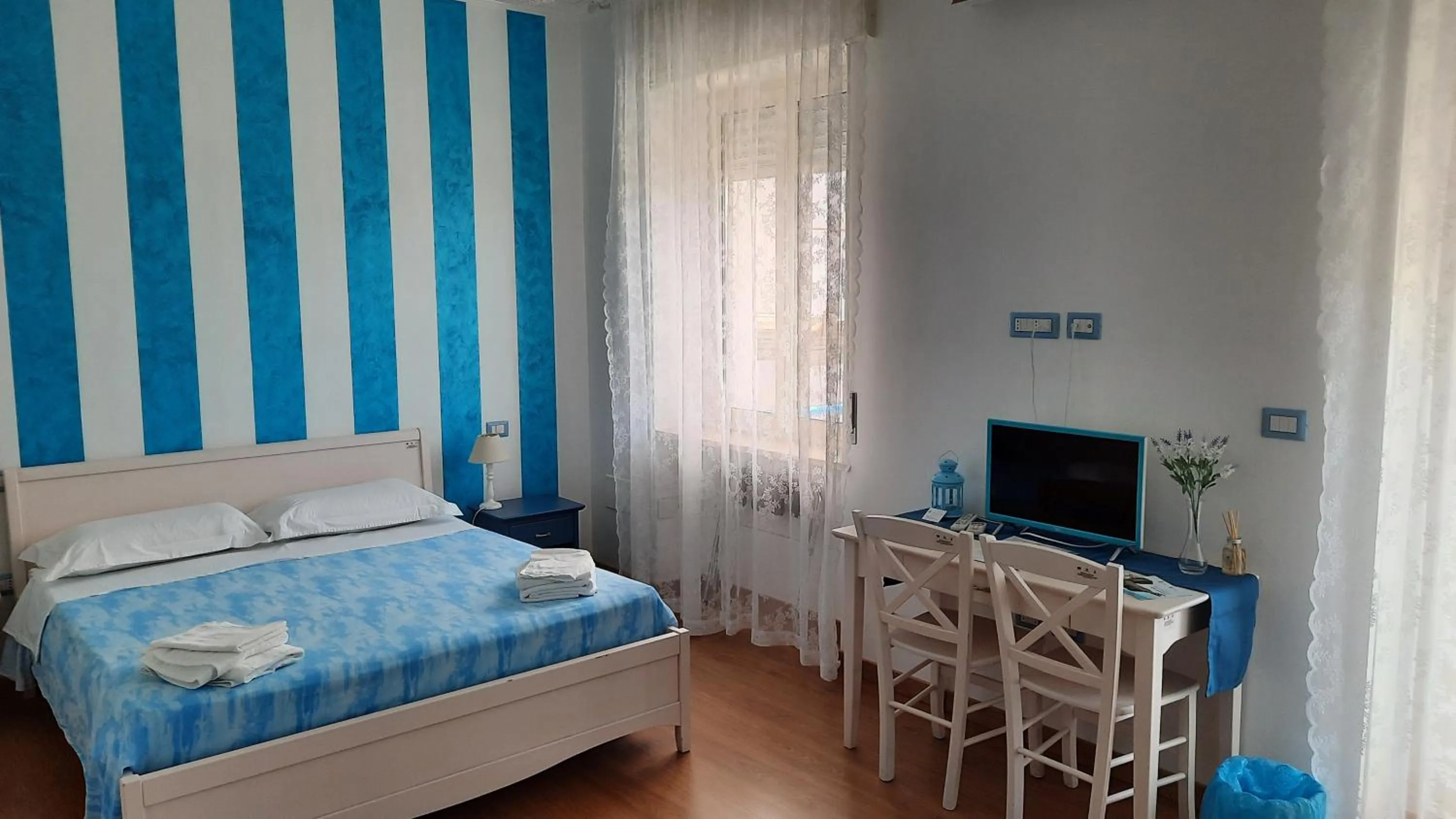 Bed in B&B Una Rotonda sul mare