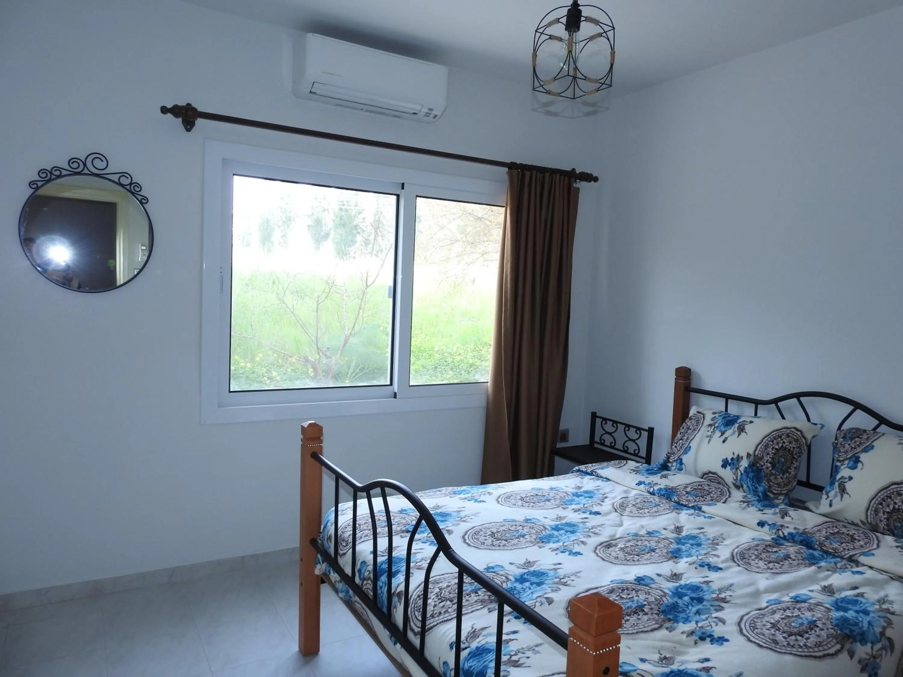 Bedroom, Bed in Ertunalp Apartment