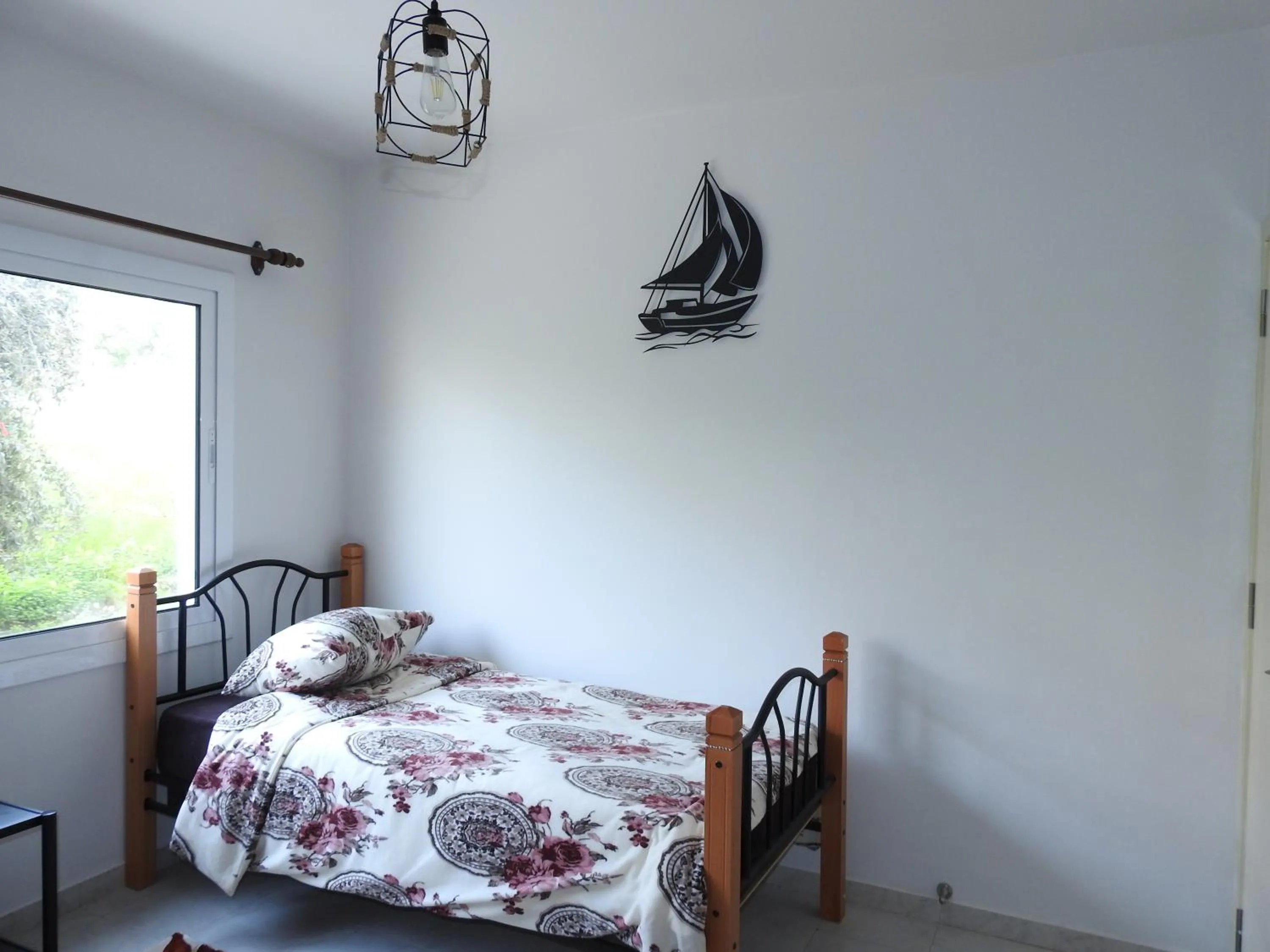 Bedroom, Bed in Ertunalp Apartment