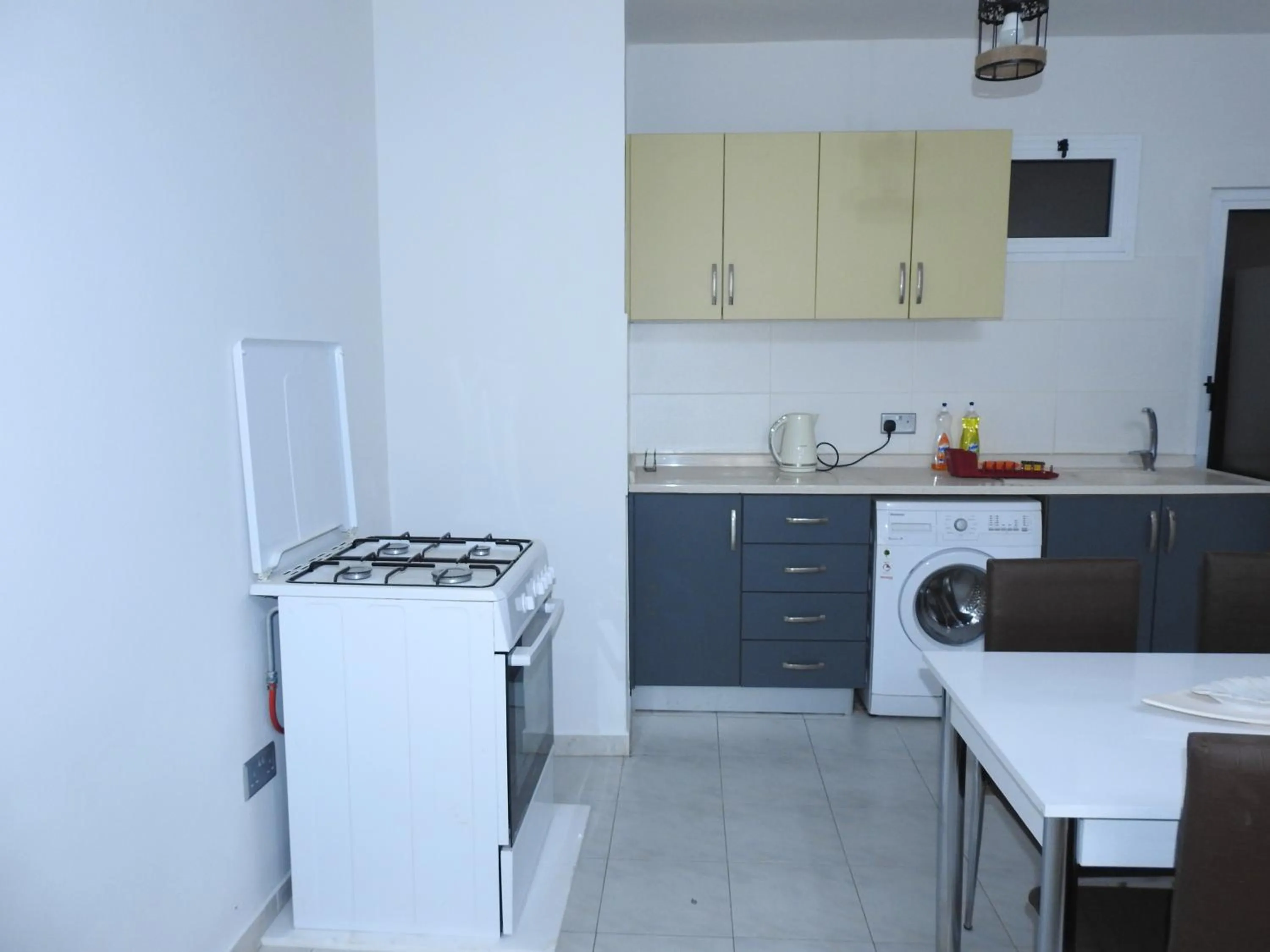 Dining area in Ertunalp Apartment