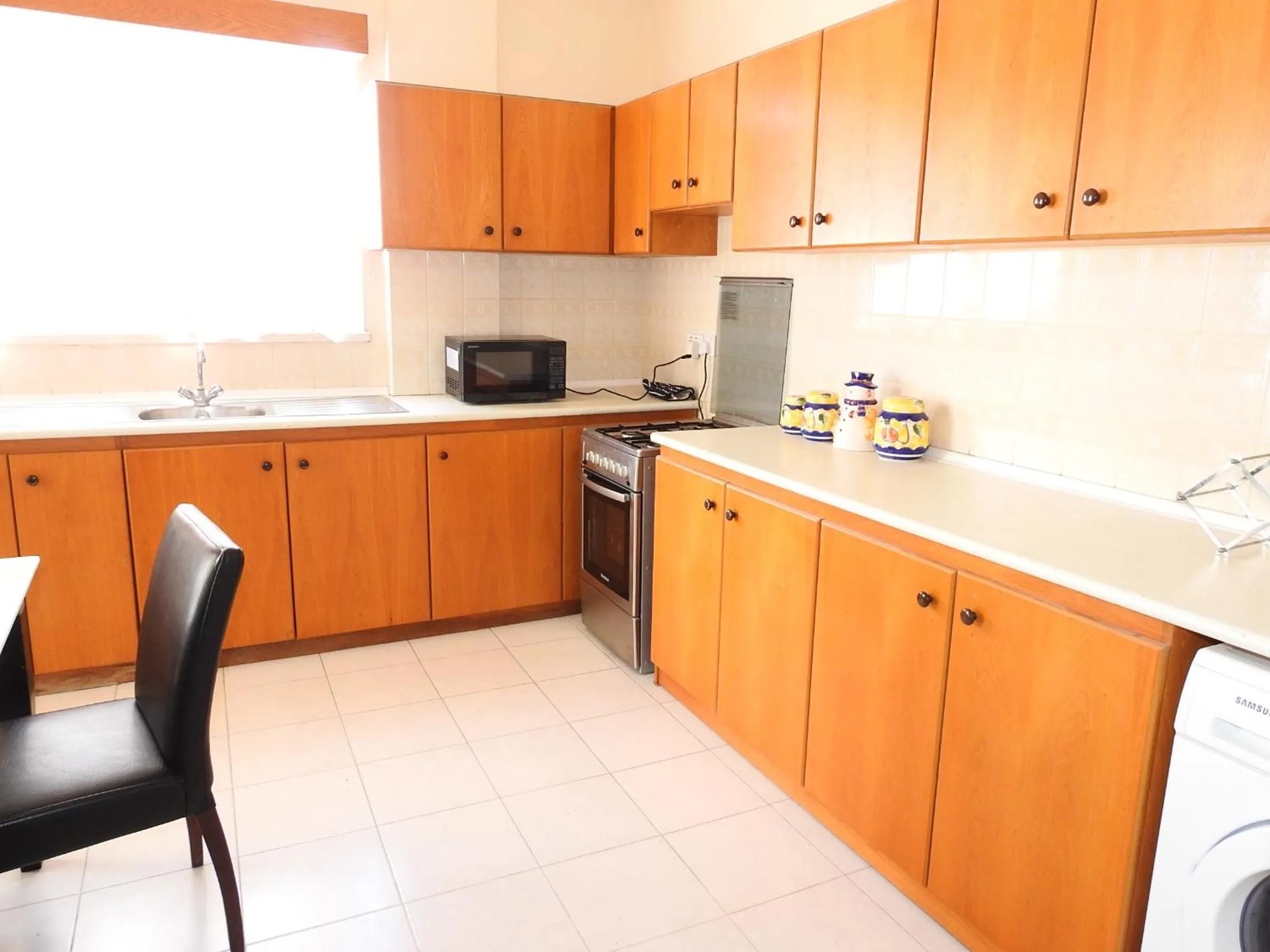 Kitchen or kitchenette in Ertunalp Apartment