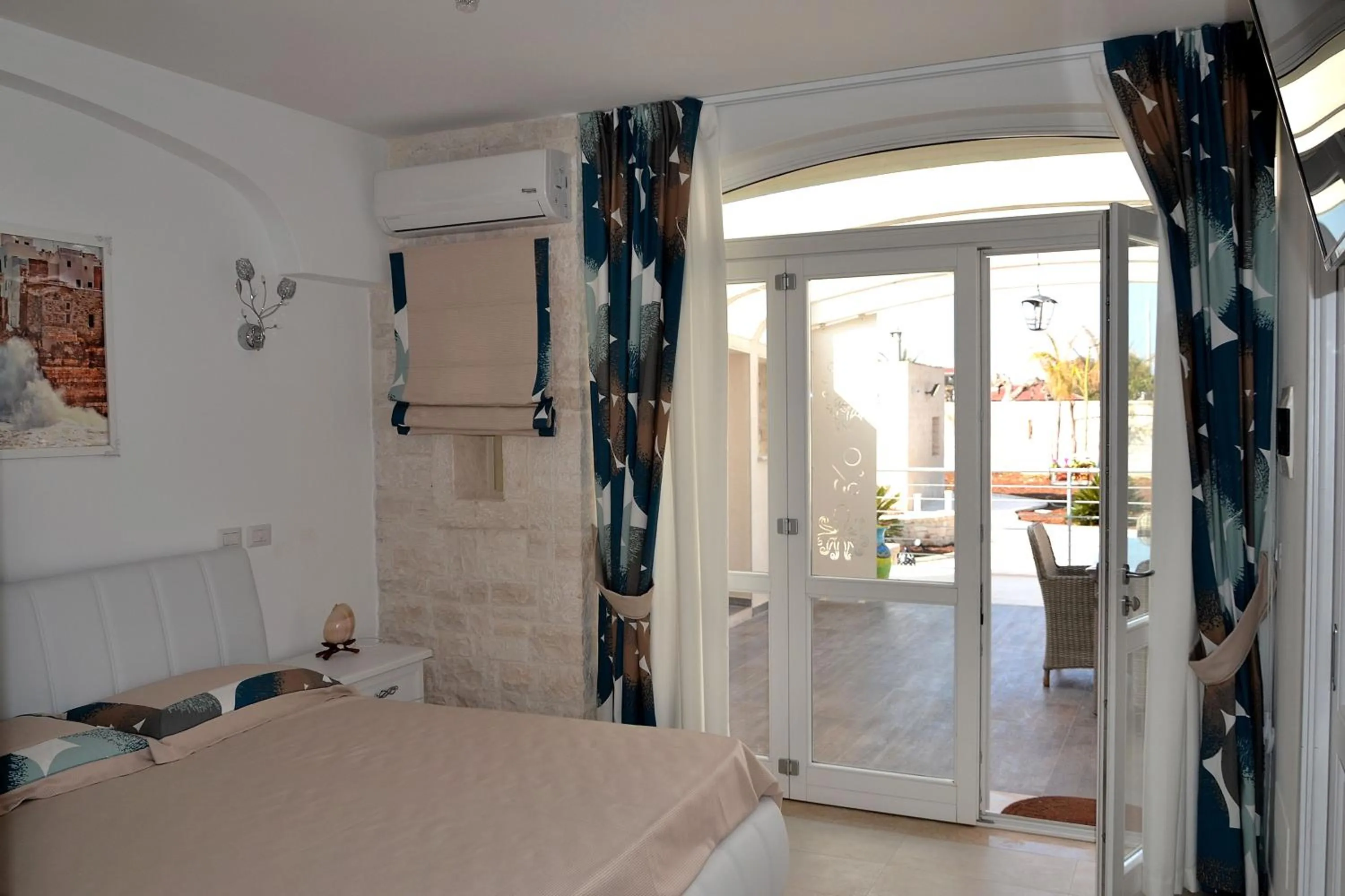 Bedroom, Bed in Dimora Porto Contessa