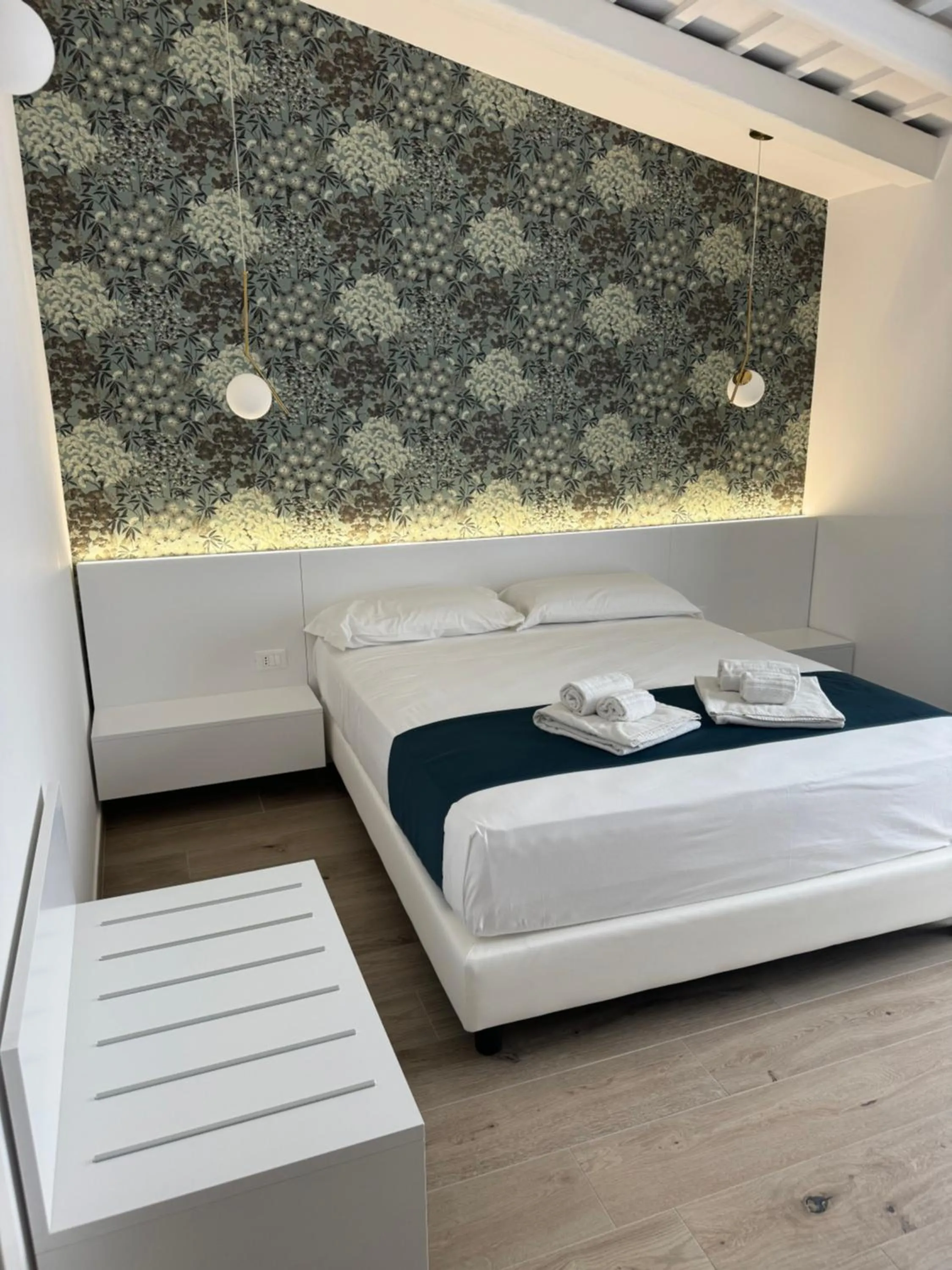 Room 86