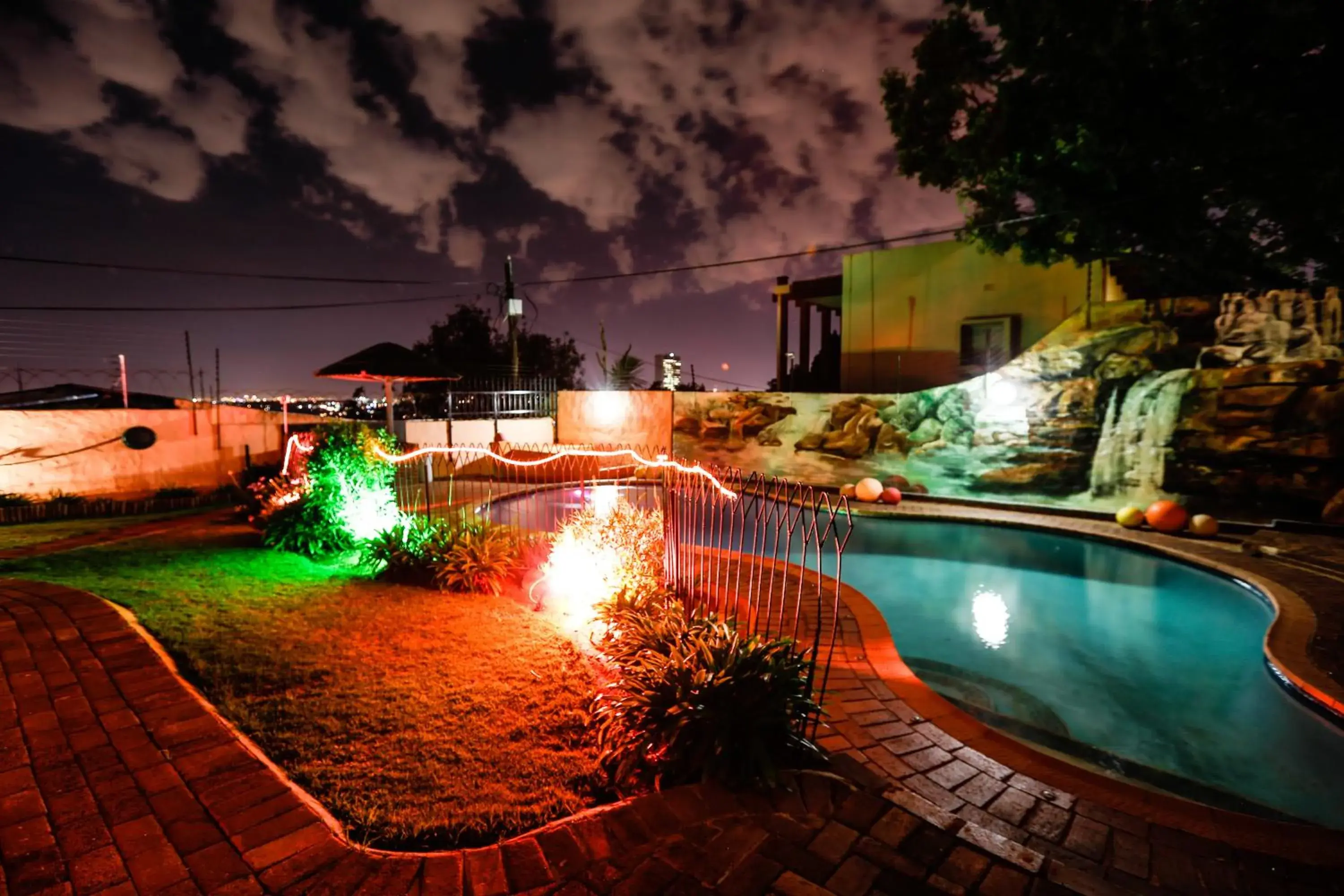 Pool view in Grand View B&B Pool view in Grand View B&B