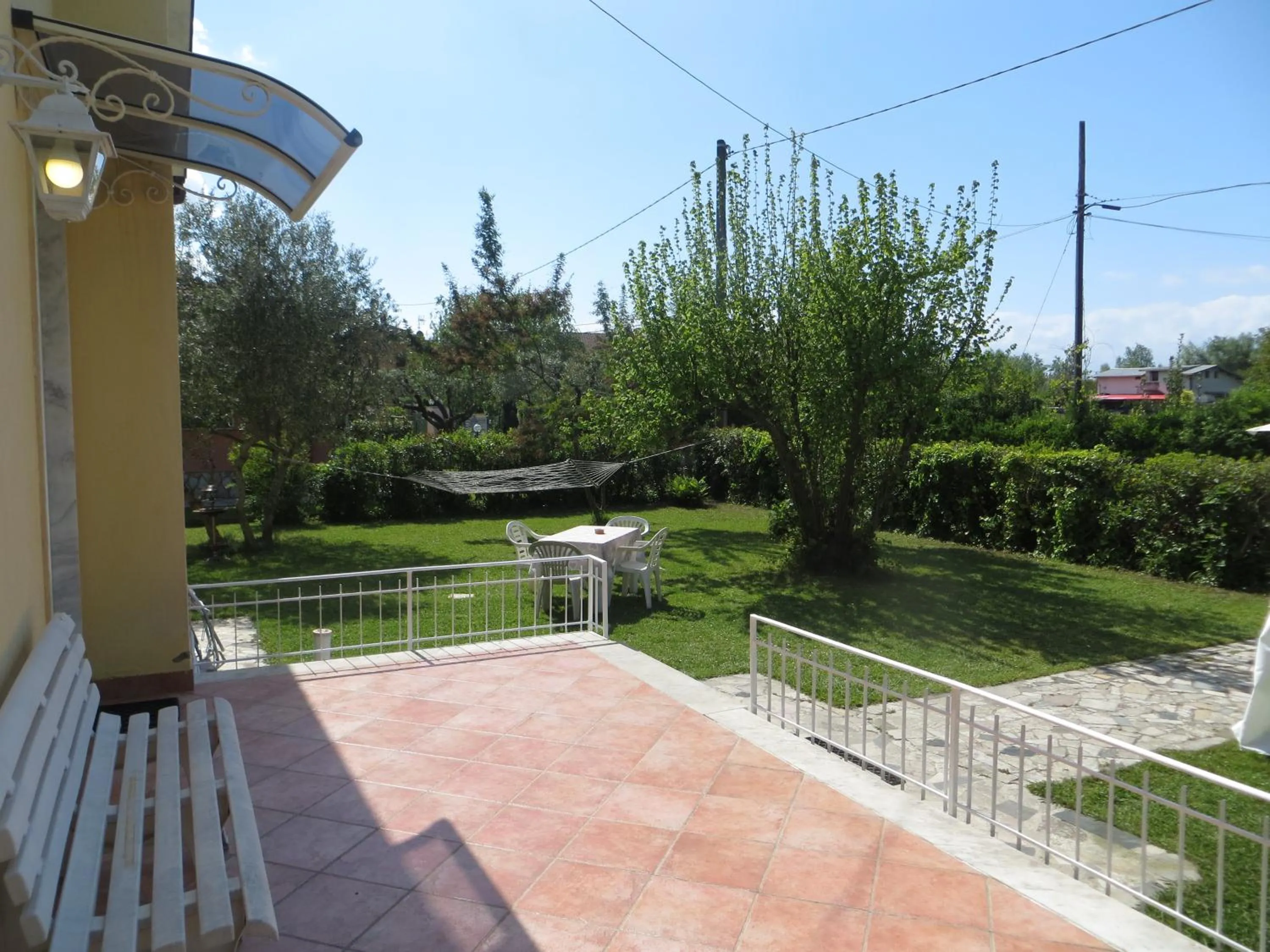 Garden in La Mimosa Chic