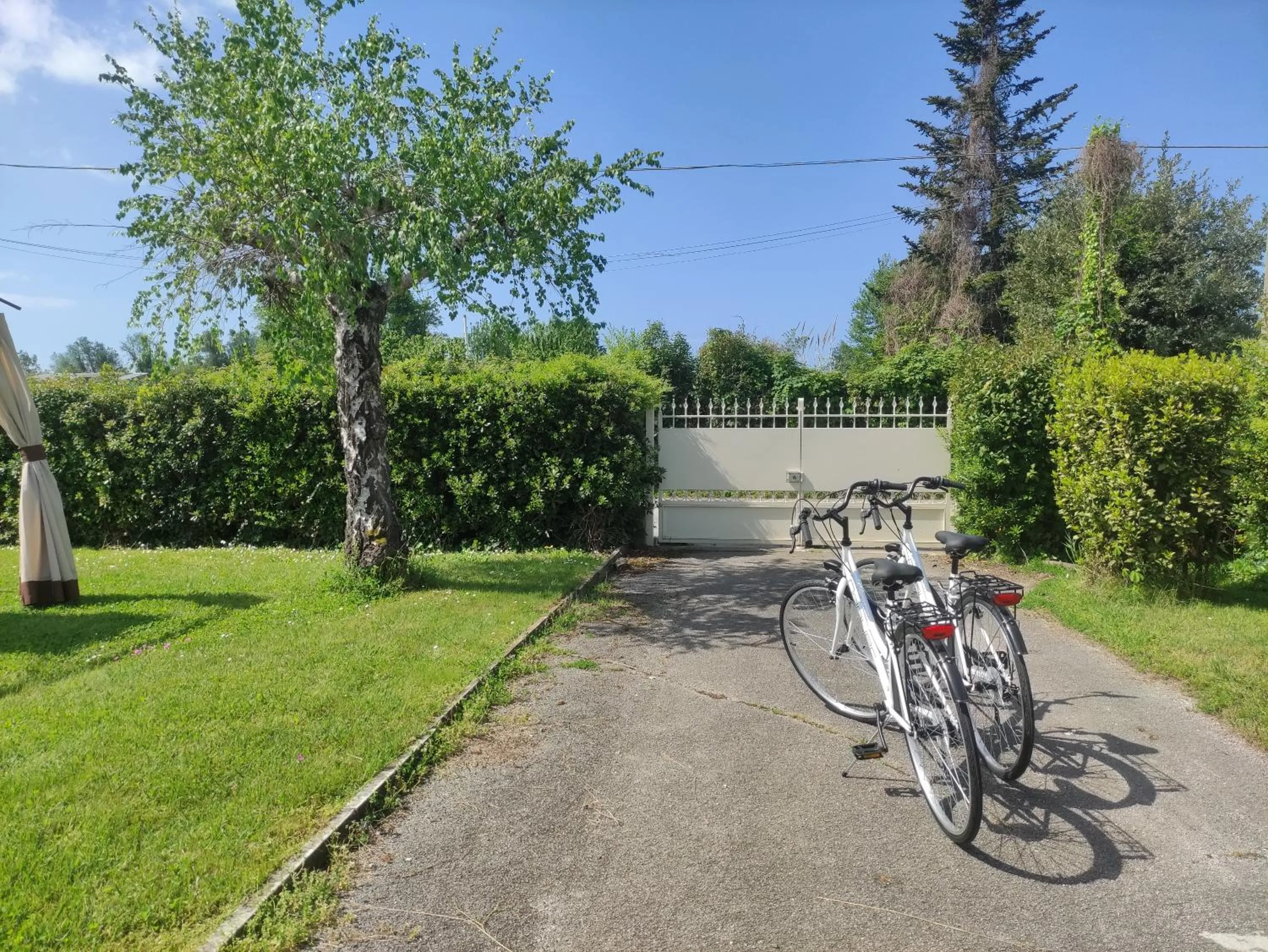 Cycling in La Mimosa Chic
