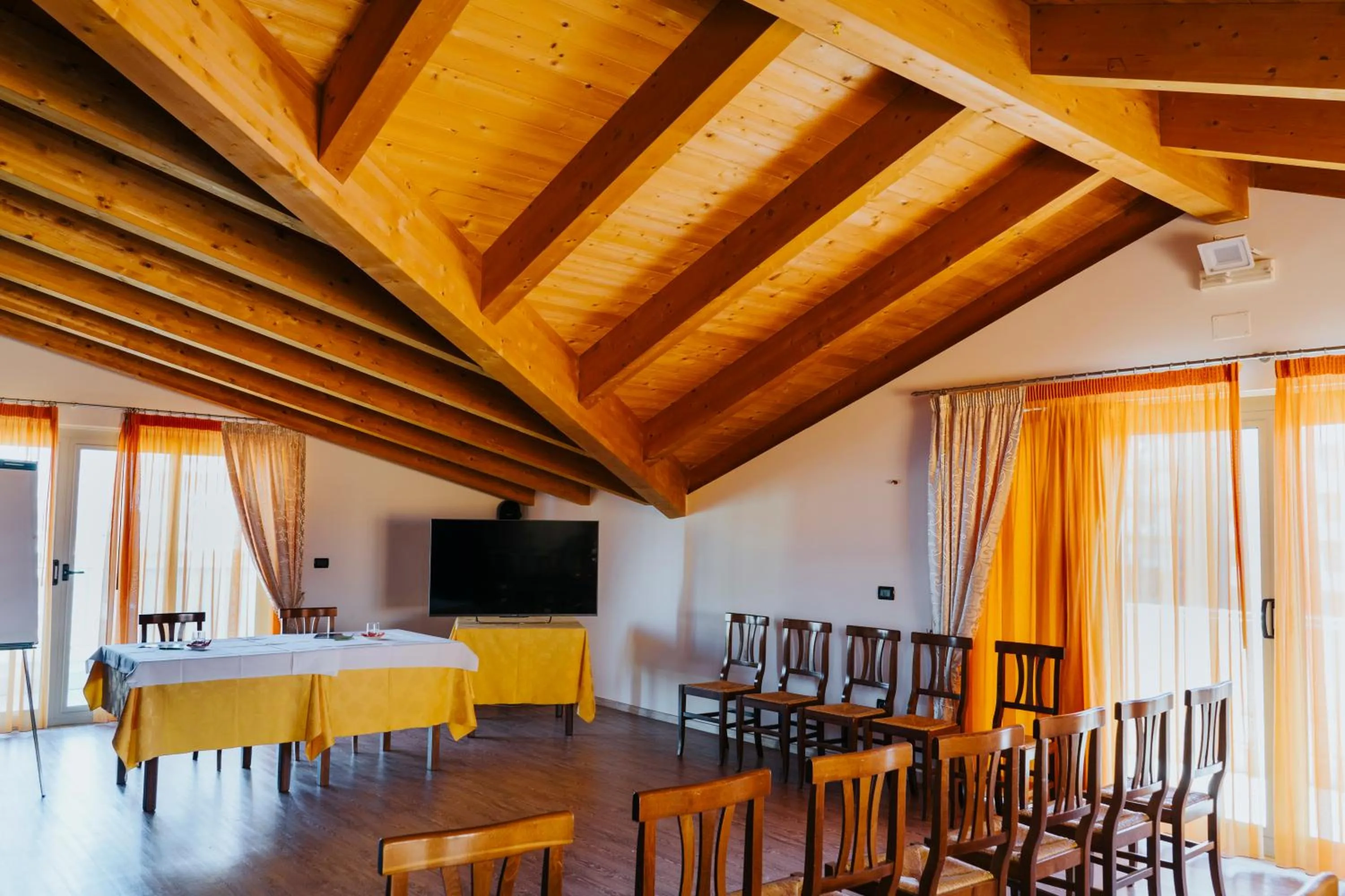 Business facilities in Hotel D'Atri