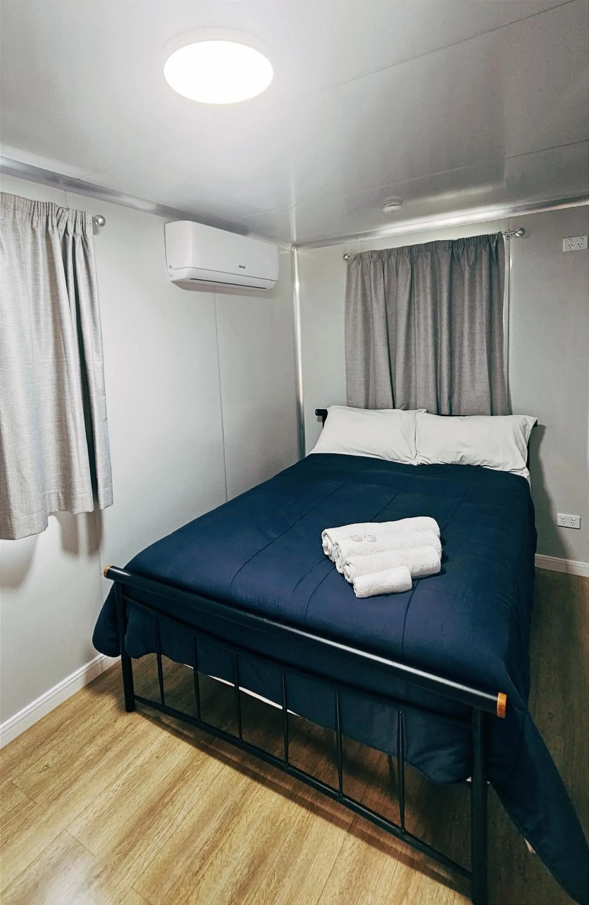 Bed in Flying Fish Point Tourist Park