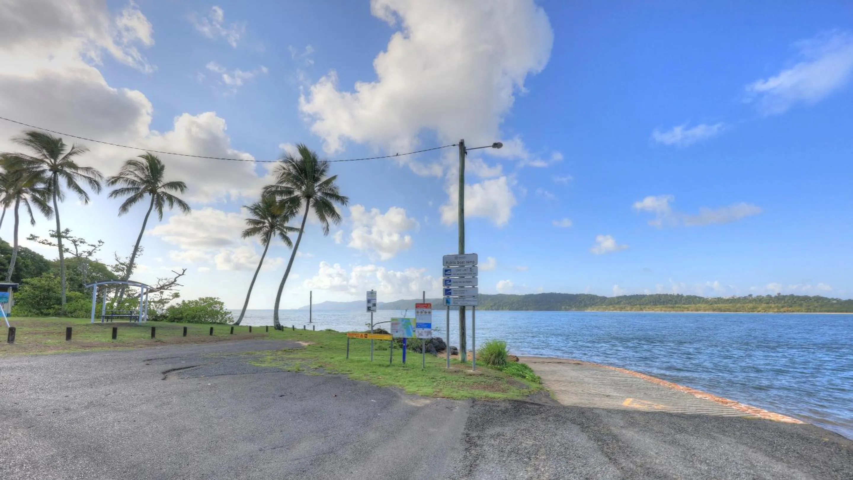 Nearby landmark in Flying Fish Point Tourist Park