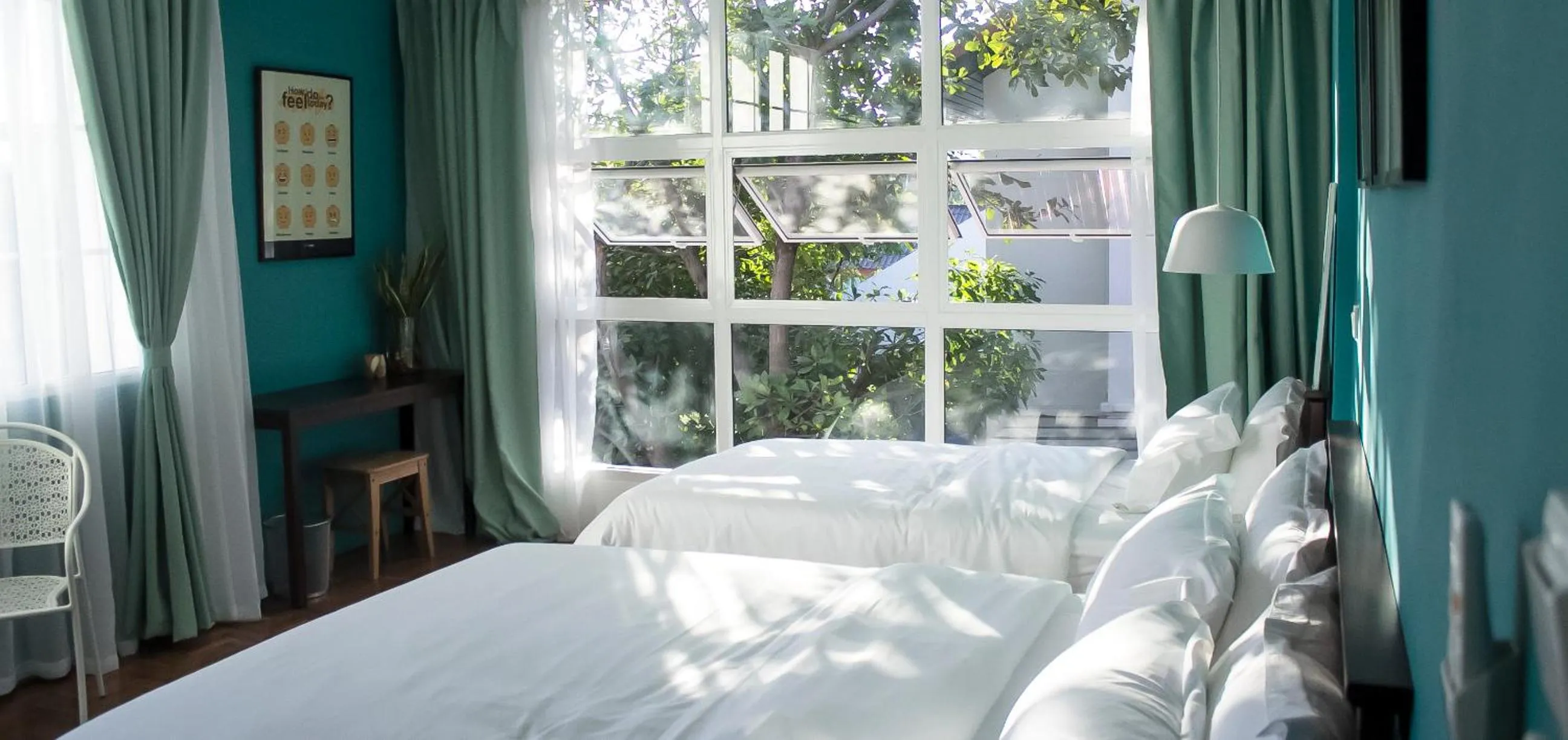 Photo of the whole room, Bed in Mammoth Boutique Hotel