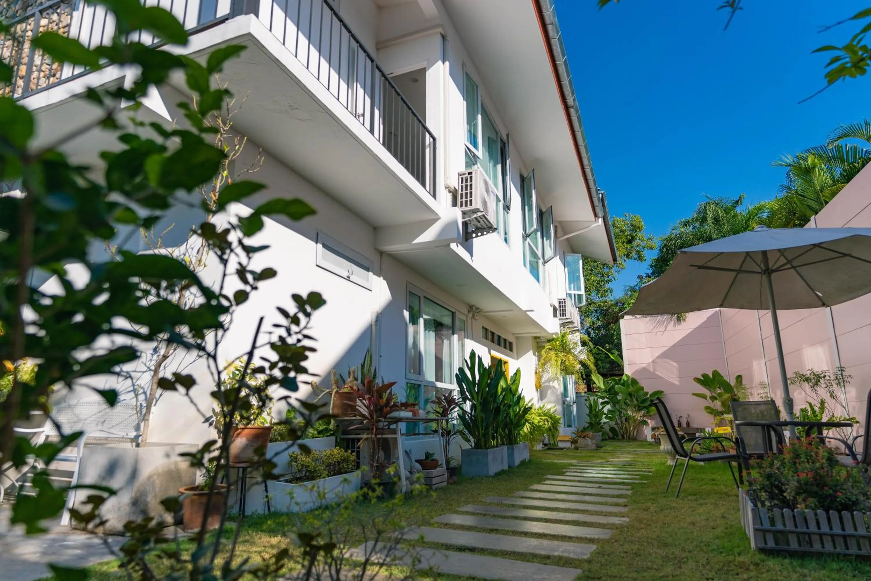 Garden in Mammoth Boutique Hotel