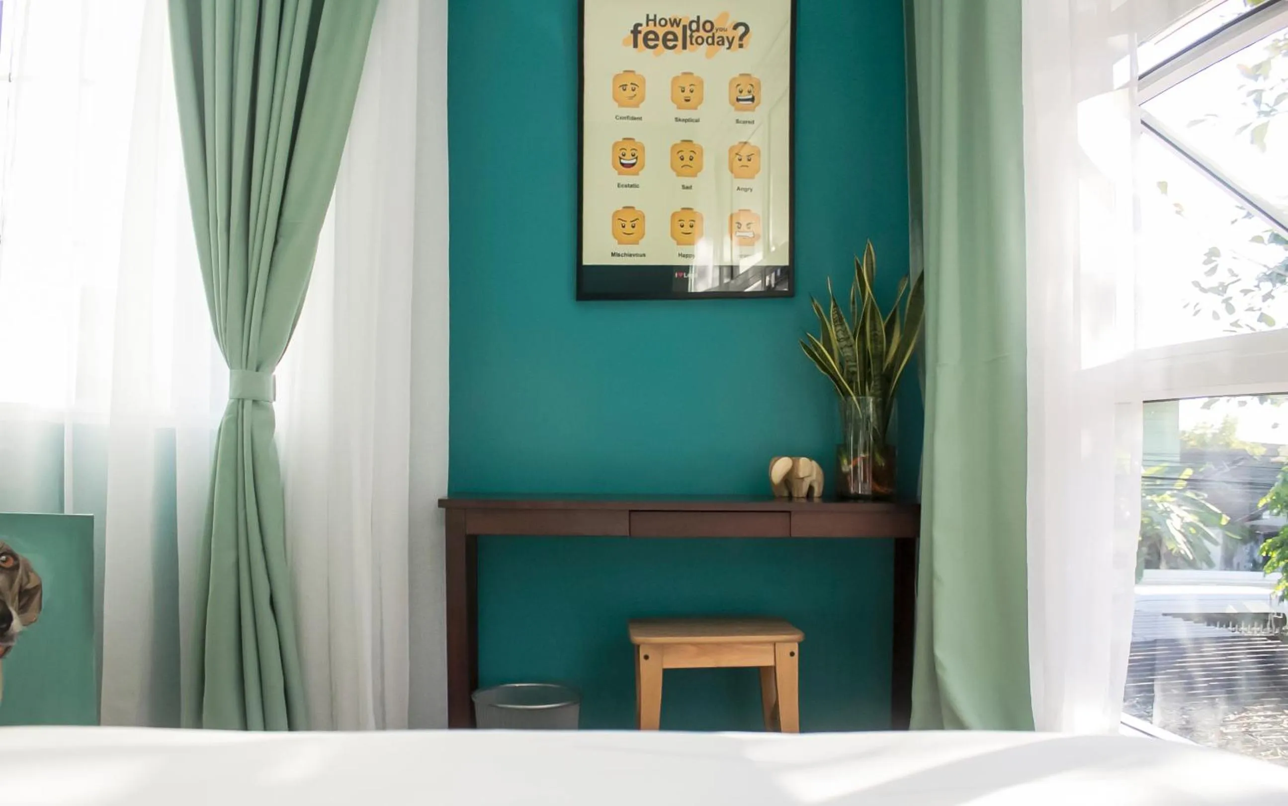 Decorative detail, Bed in Mammoth Boutique Hotel