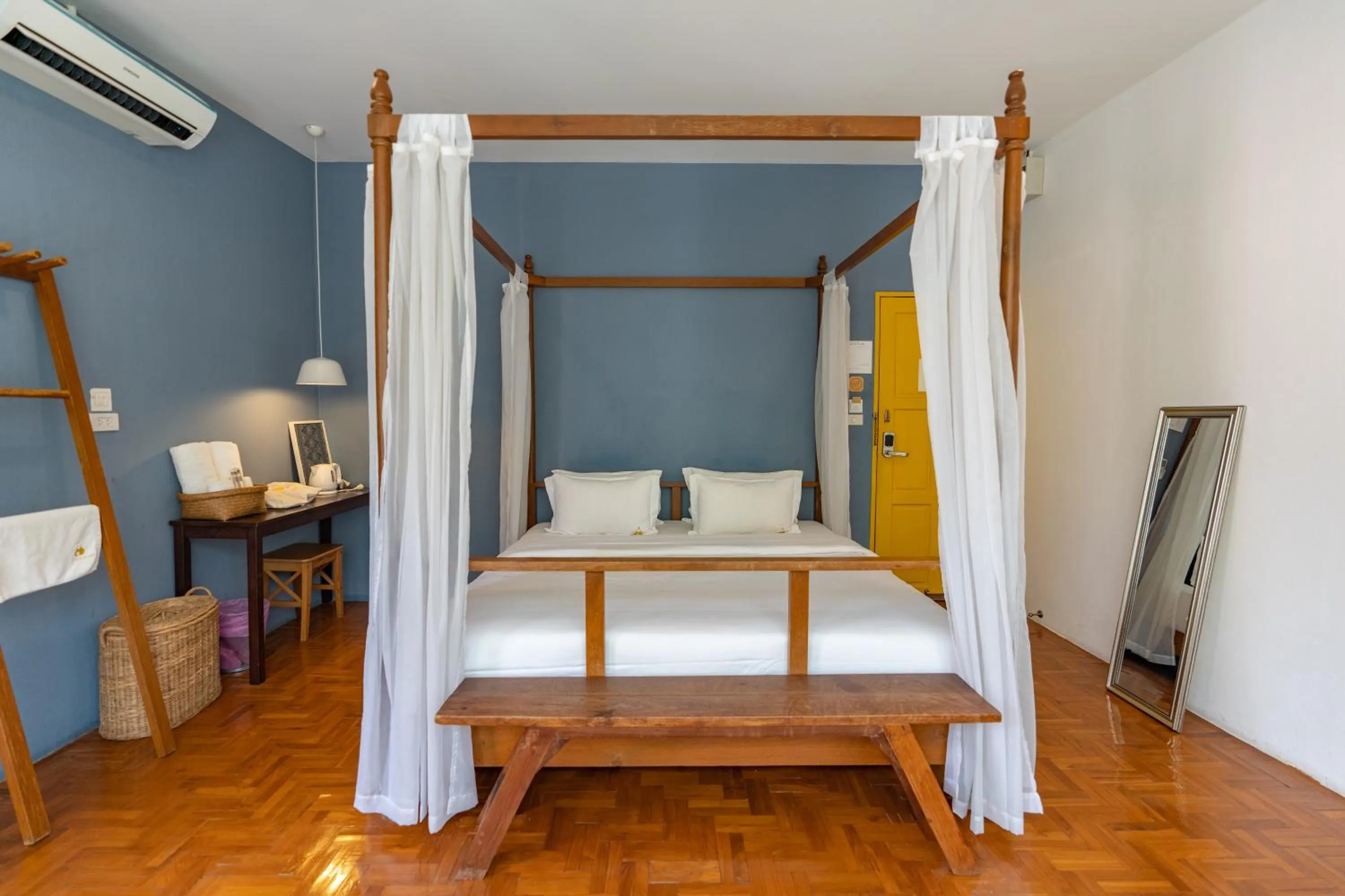 Bed in Mammoth Boutique Hotel