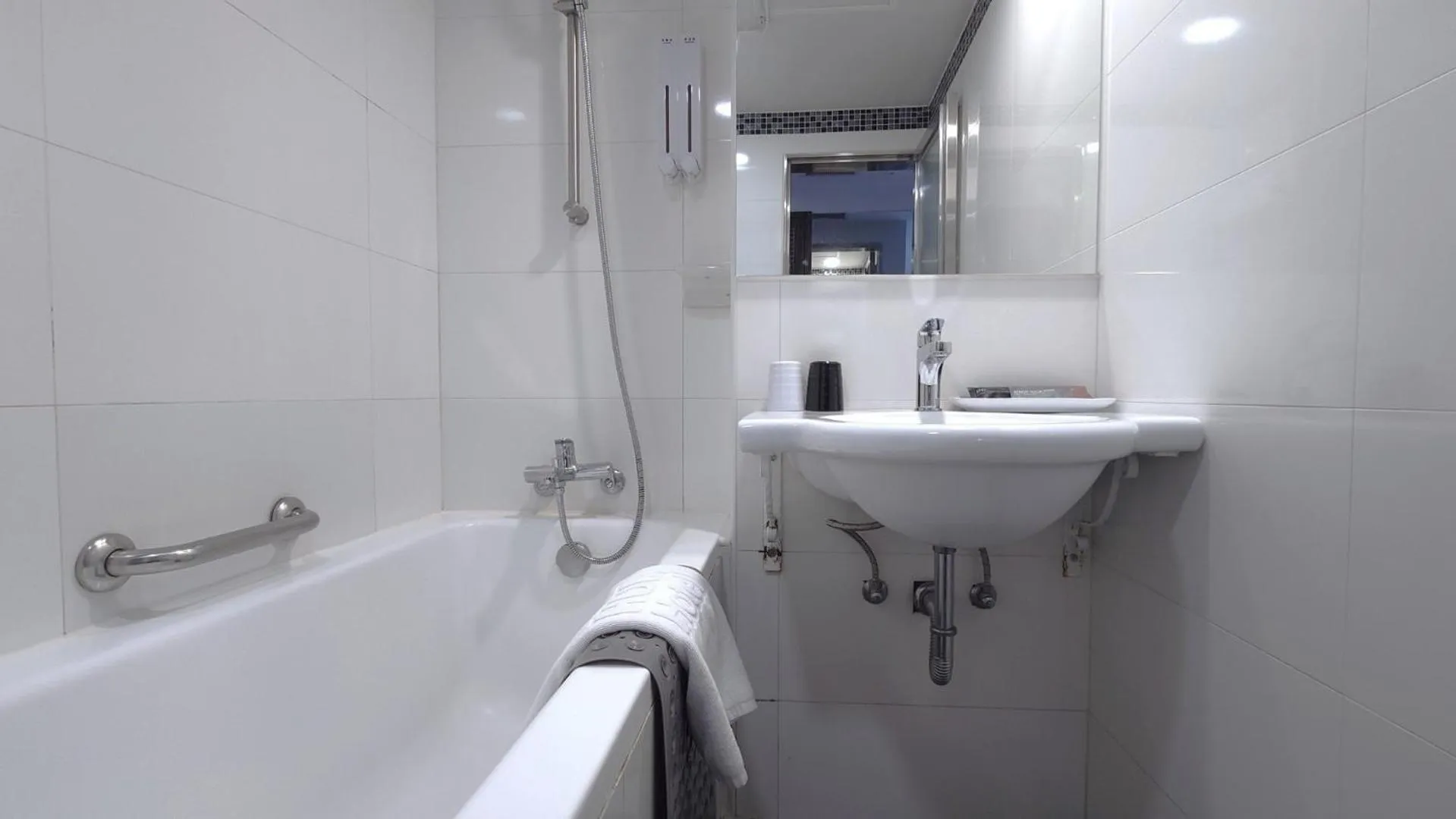 Hub Hotel - Zhongshan Branch