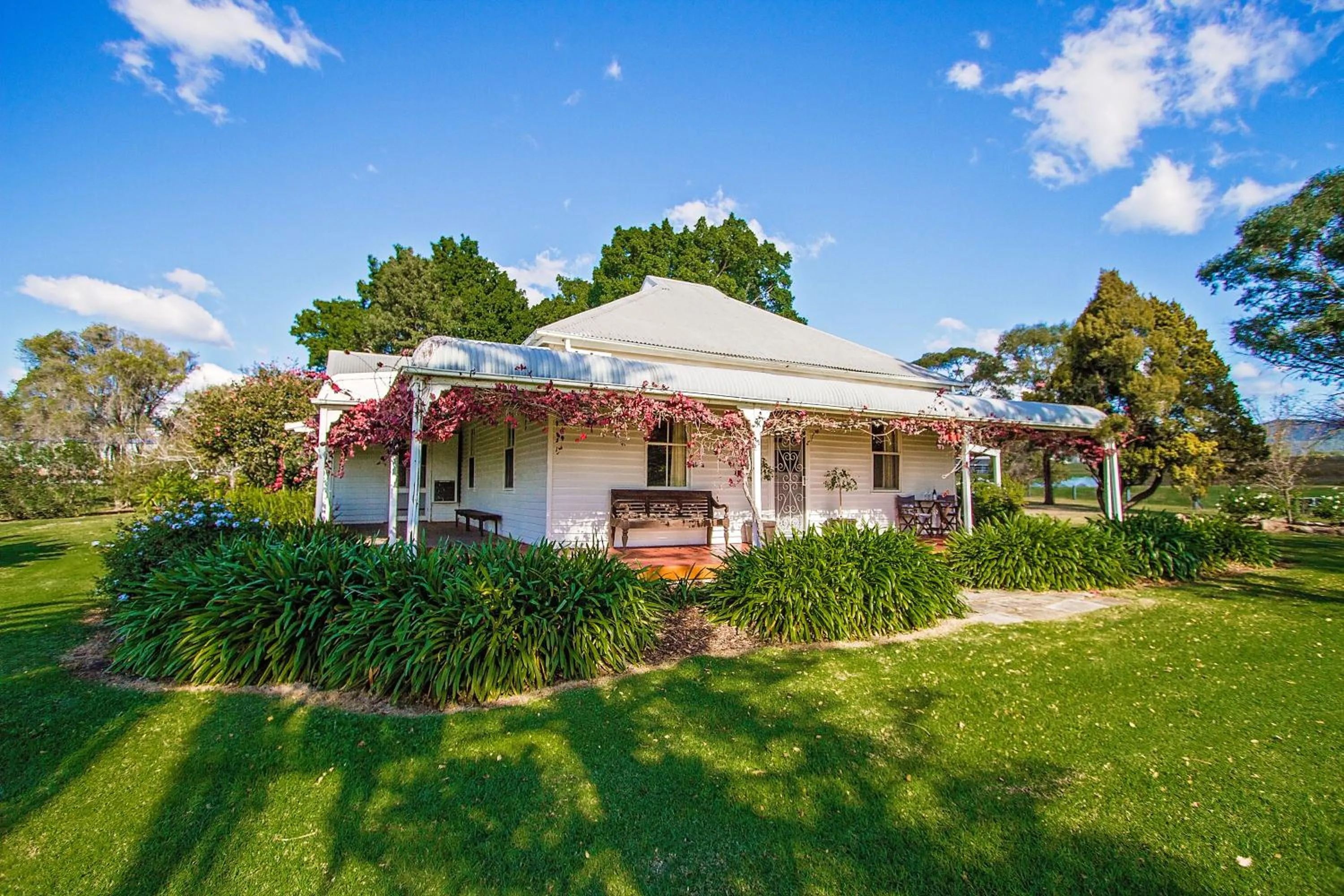 Pooles Rock Vineyard Accommodation