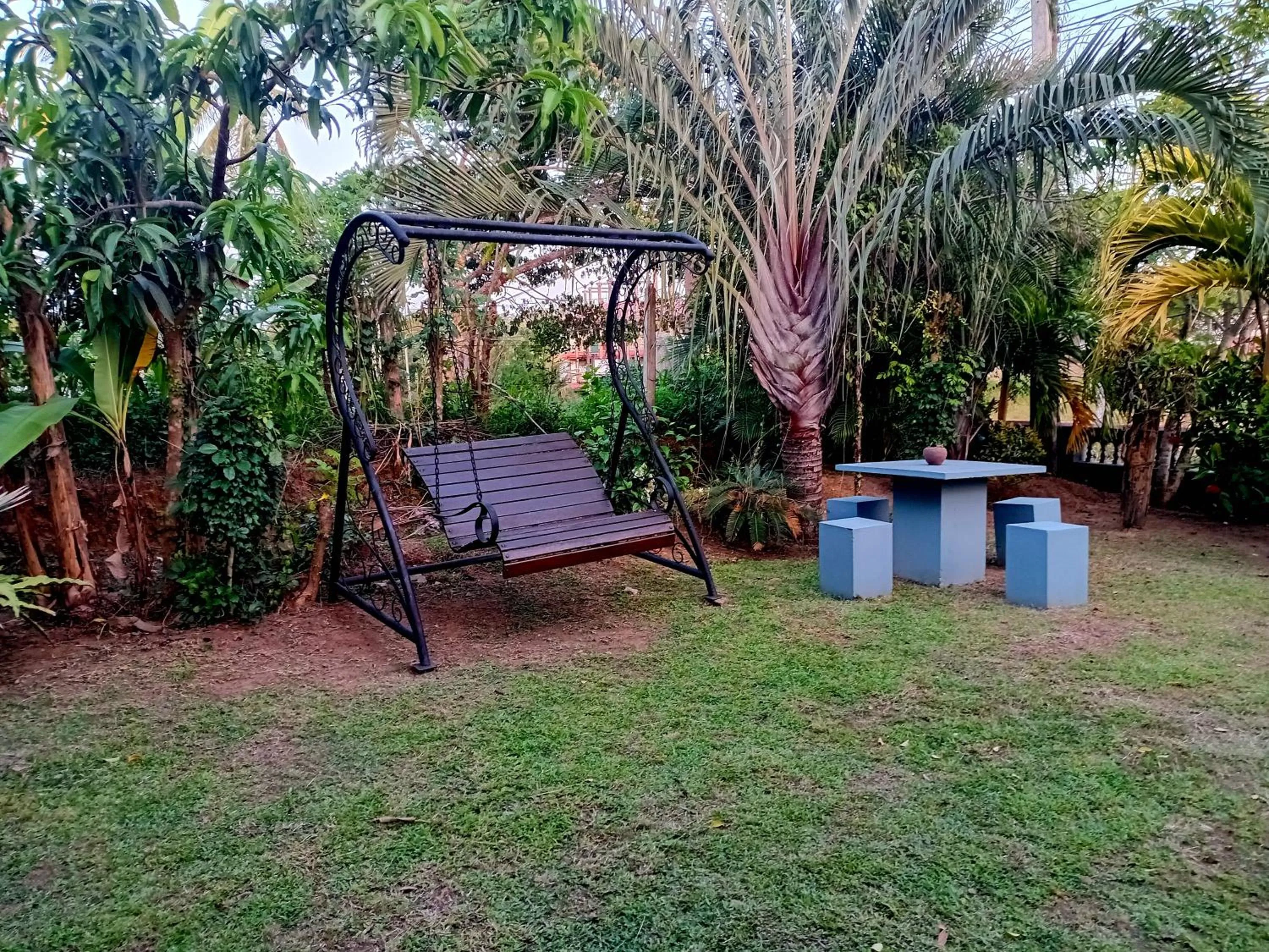 Garden in Sunny Side Villa