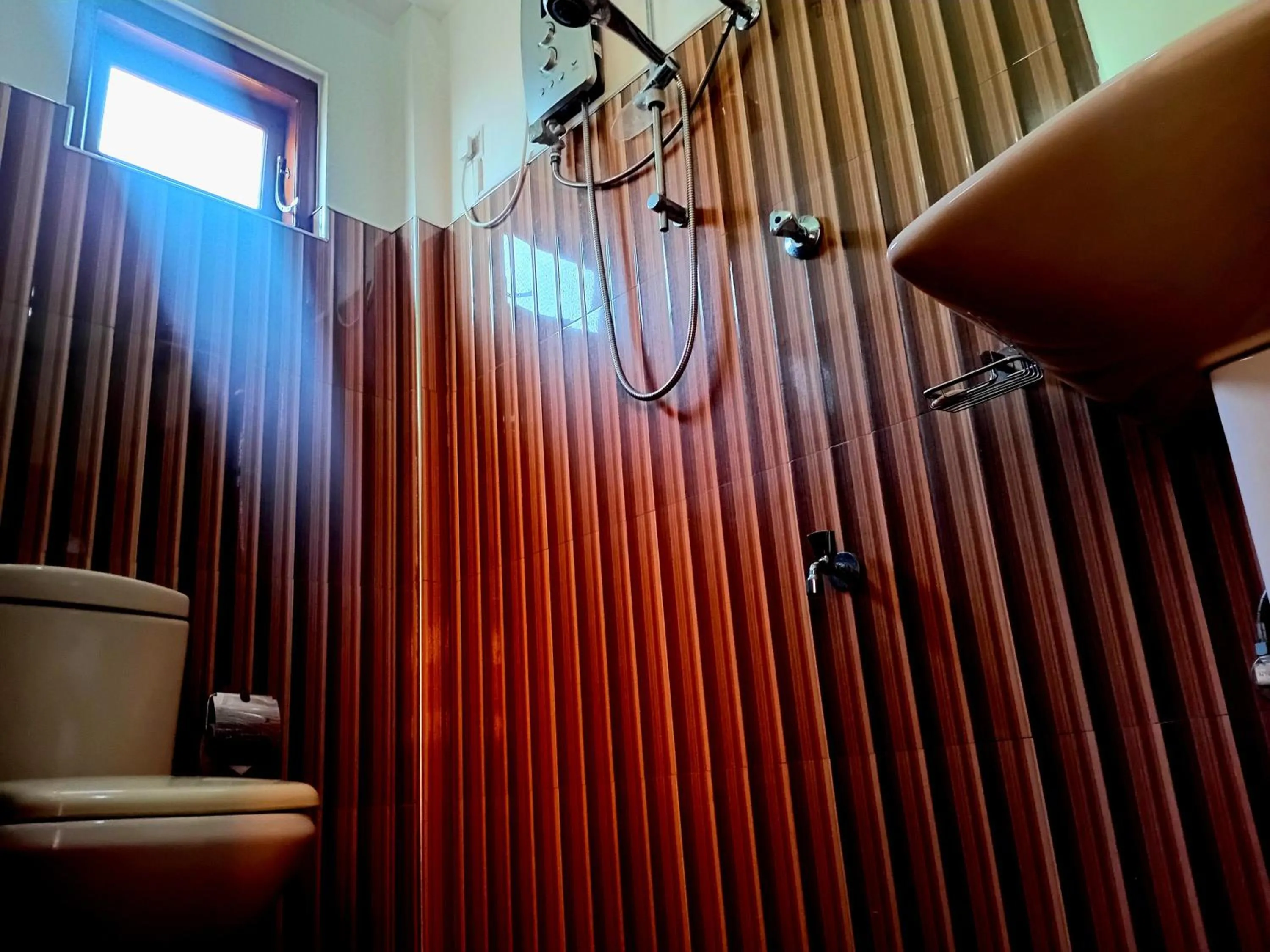 Shower in Sunny Side Villa