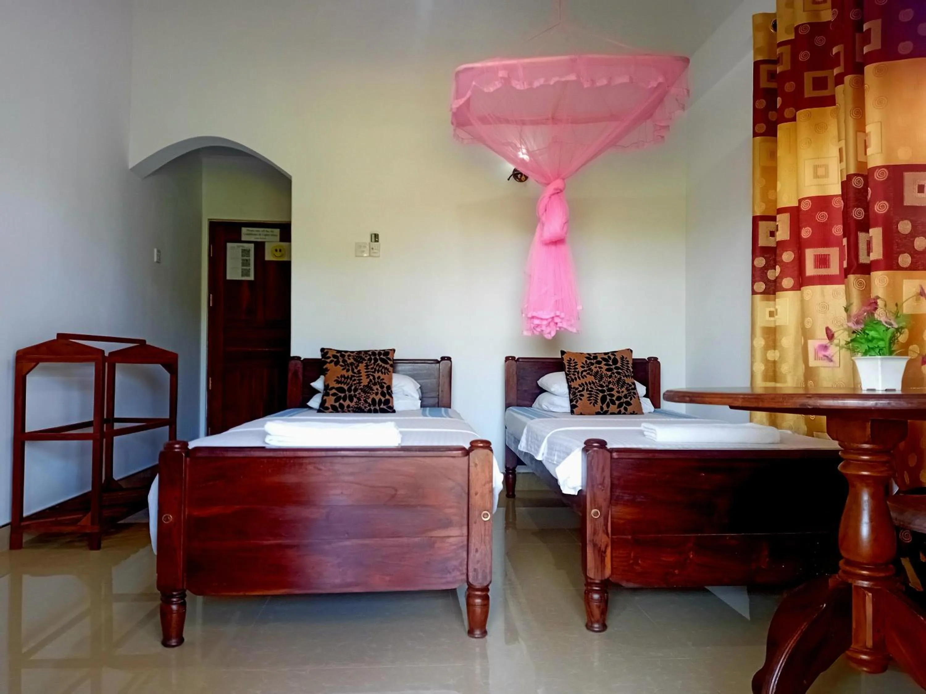 Deluxe Double Room with Balcony - single occupancy in Sunny Side Villa