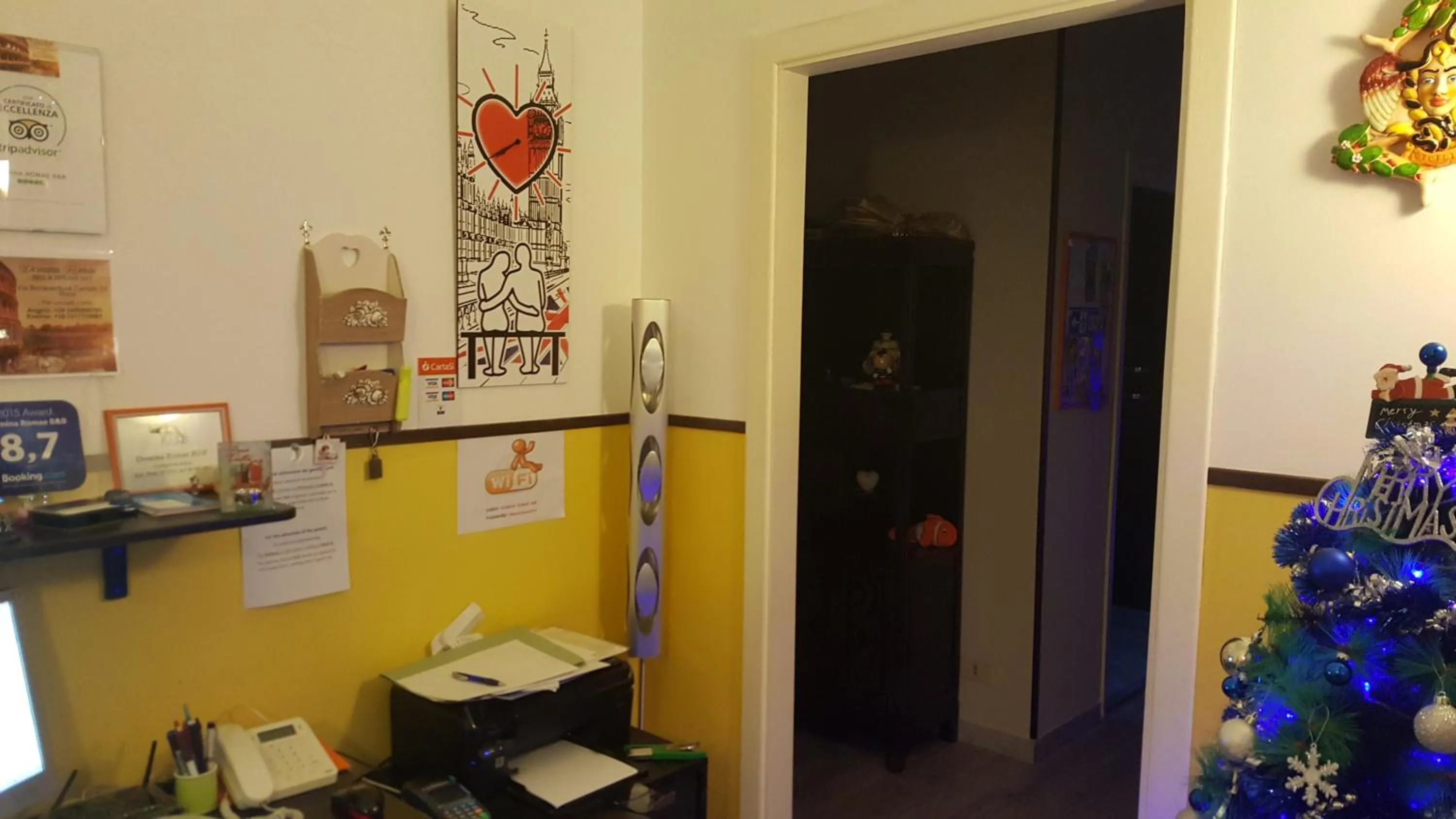 Lobby or reception in Domina Romae B&B