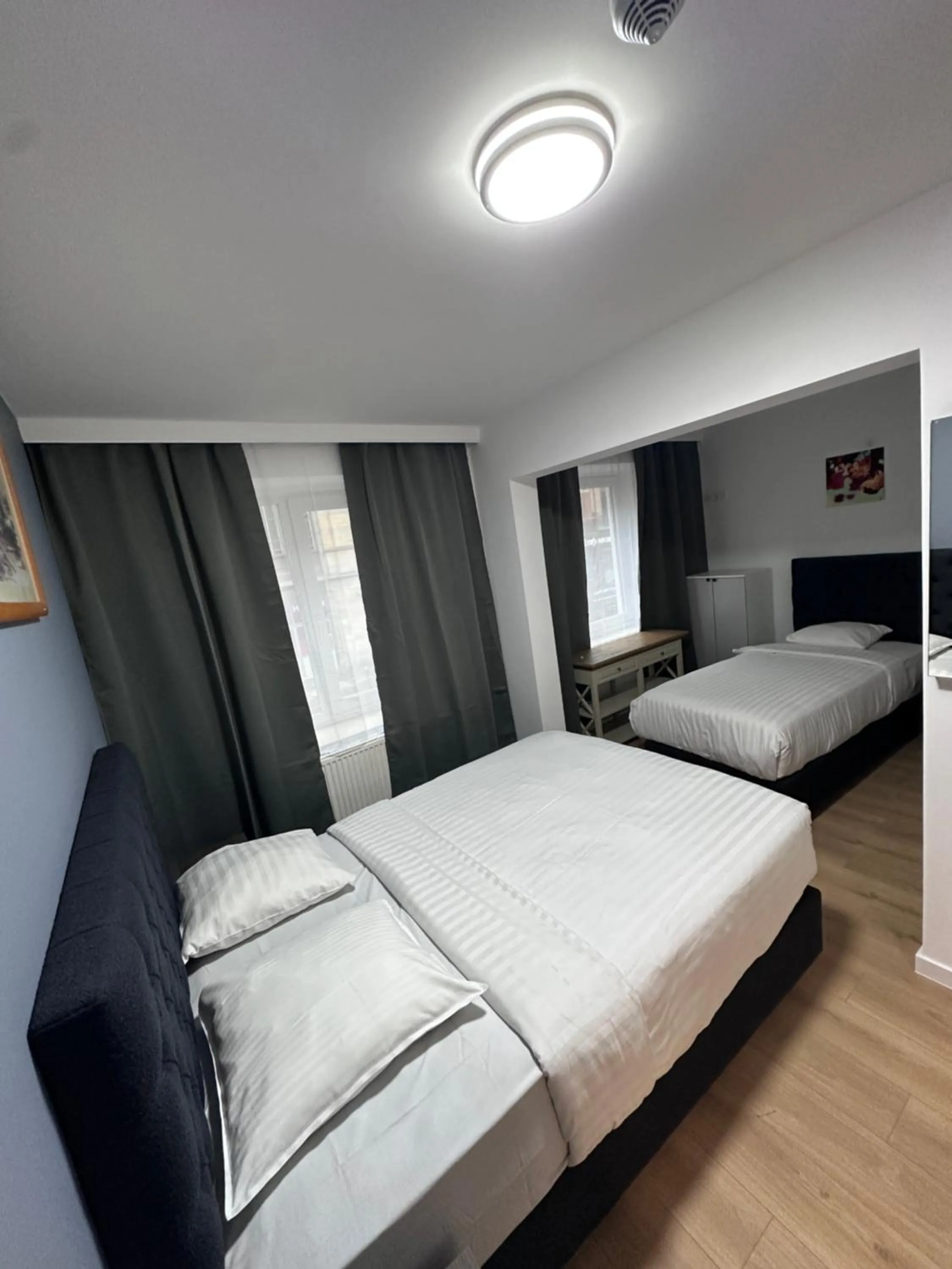 Photo of the whole room, Bed in Hotel Albert