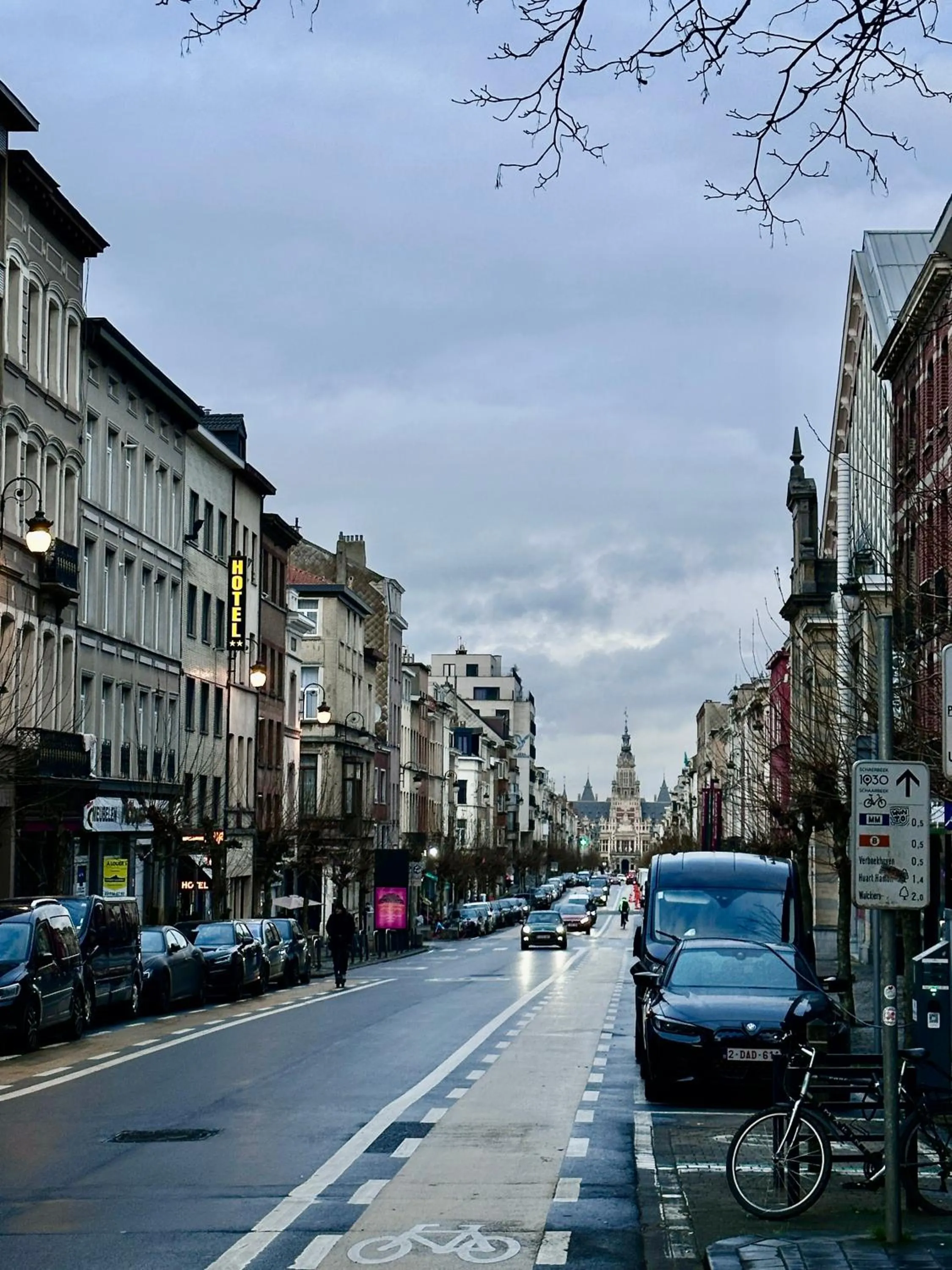 Quiet street view in Hotel Albert